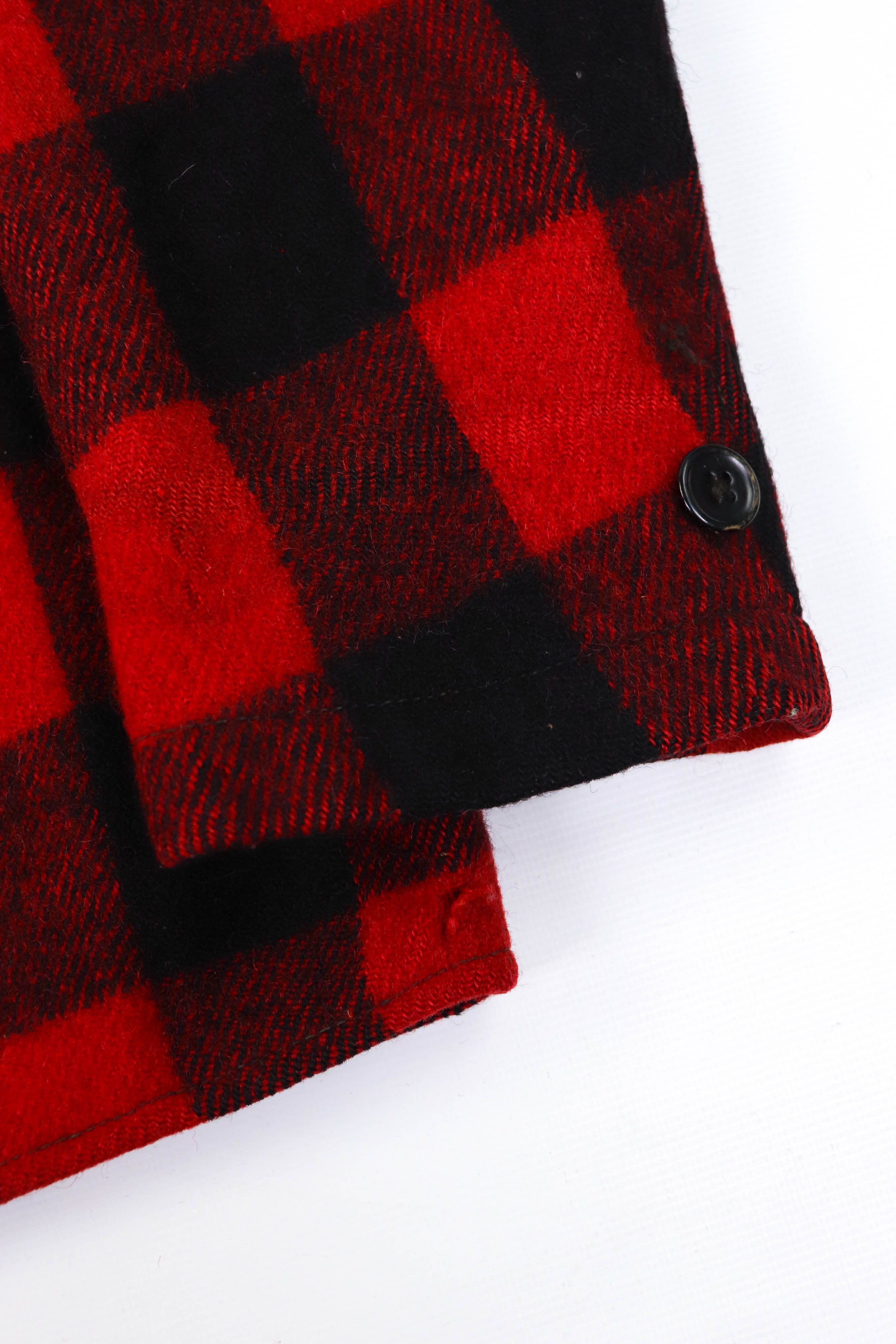 Vintage Vintage Red Buffalo Plaid Wool Lumberjack Overshirt Jacket Size US M / EU 48-50 / 2 - 10 Thumbnail