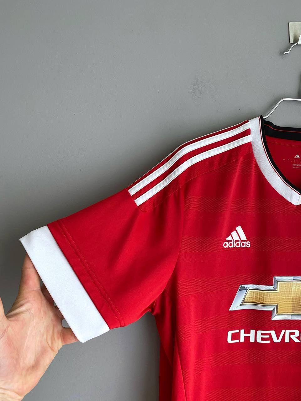 Adidas Manchester United 2015/16 Home Soccer Jersey, Size L, AC1414 Size US L / EU 52-54 / 3 - 9 Thumbnail