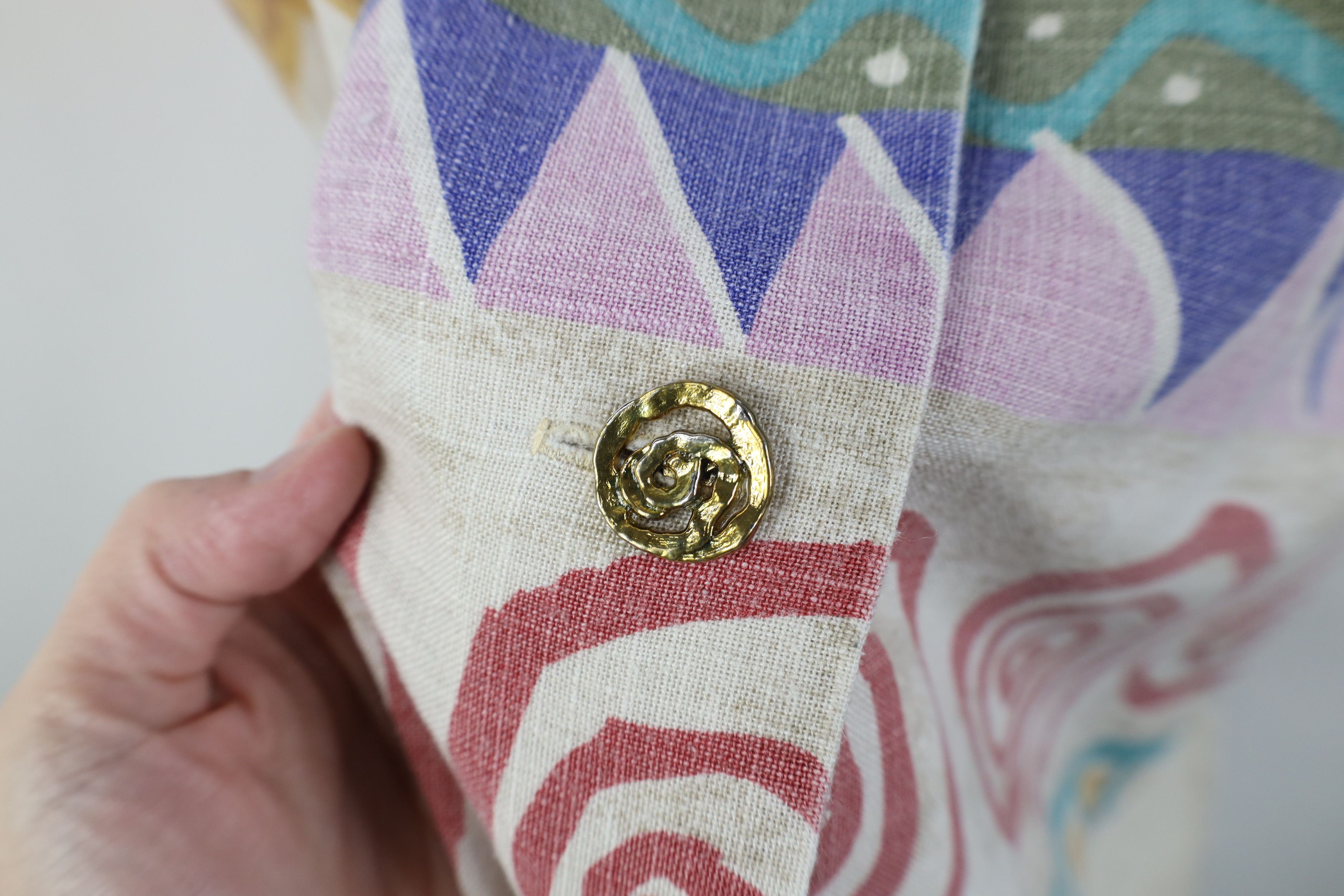 Vintage Vintage 90s Rainbow Geometric Linen Collared Button Shirt Size XXL / US 16-18 / IT 52-54 - 5 Thumbnail