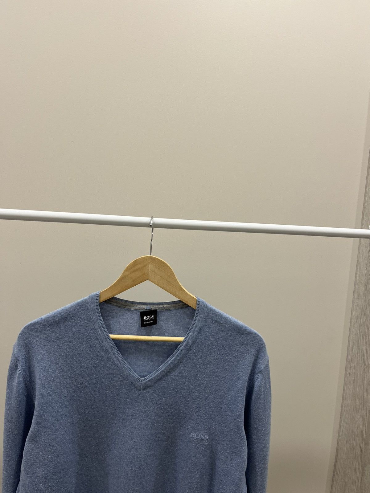 Hugo Boss Vintage 90s Hugo Boss Sweater Classic Blue Light Casual Size US M / EU 48-50 / 2 - 2 Thumbnail