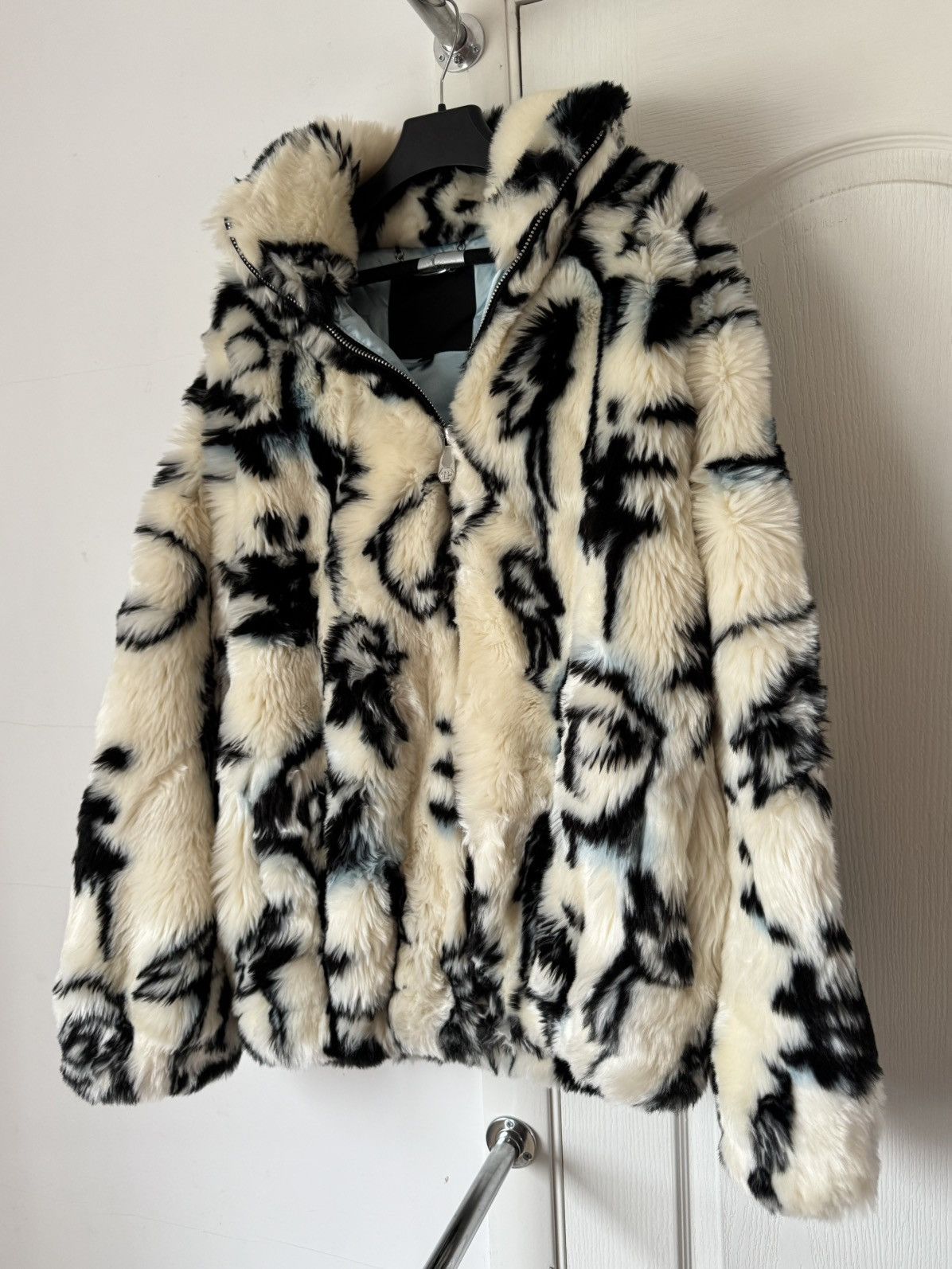 Philipp Plein Philip Plein Faux Fur Vegan Fur Zip Jacket Oversizing Size S / US 4 / IT 40 - 2 Thumbnail