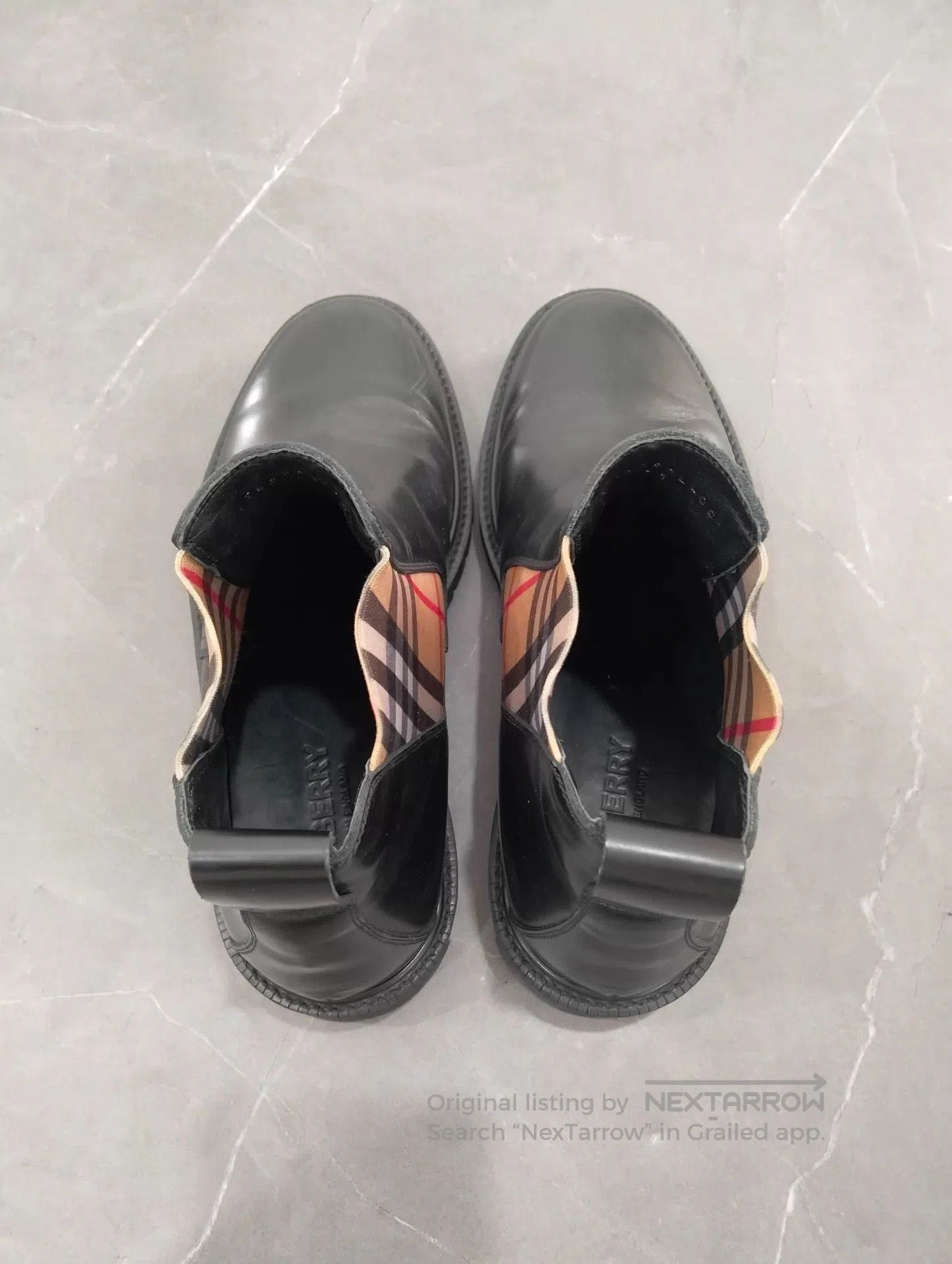 Burberry Black Leather Chelsea Boots with Check Detail. Size US 8 / EU 41 - 7 Thumbnail