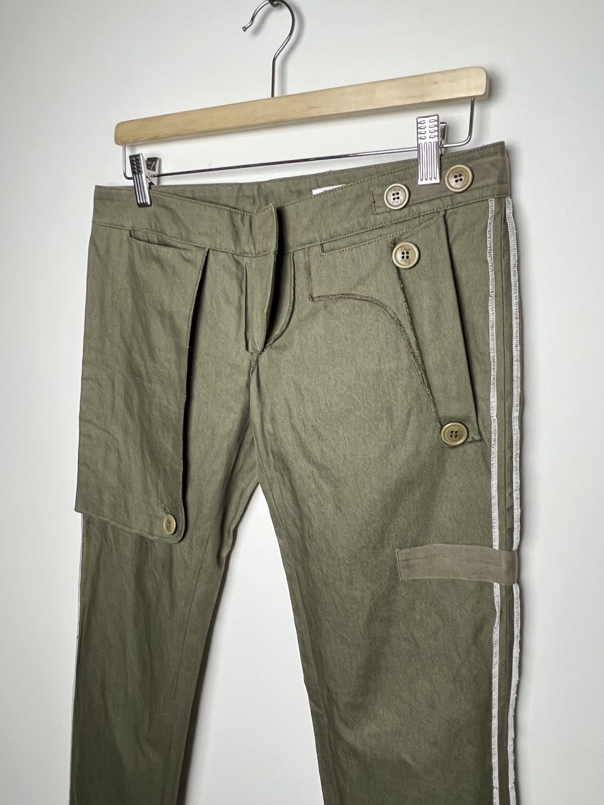 Dior dior boutique inside out khaki pants Size US 26 / EU 42 - 1 Thumbnail