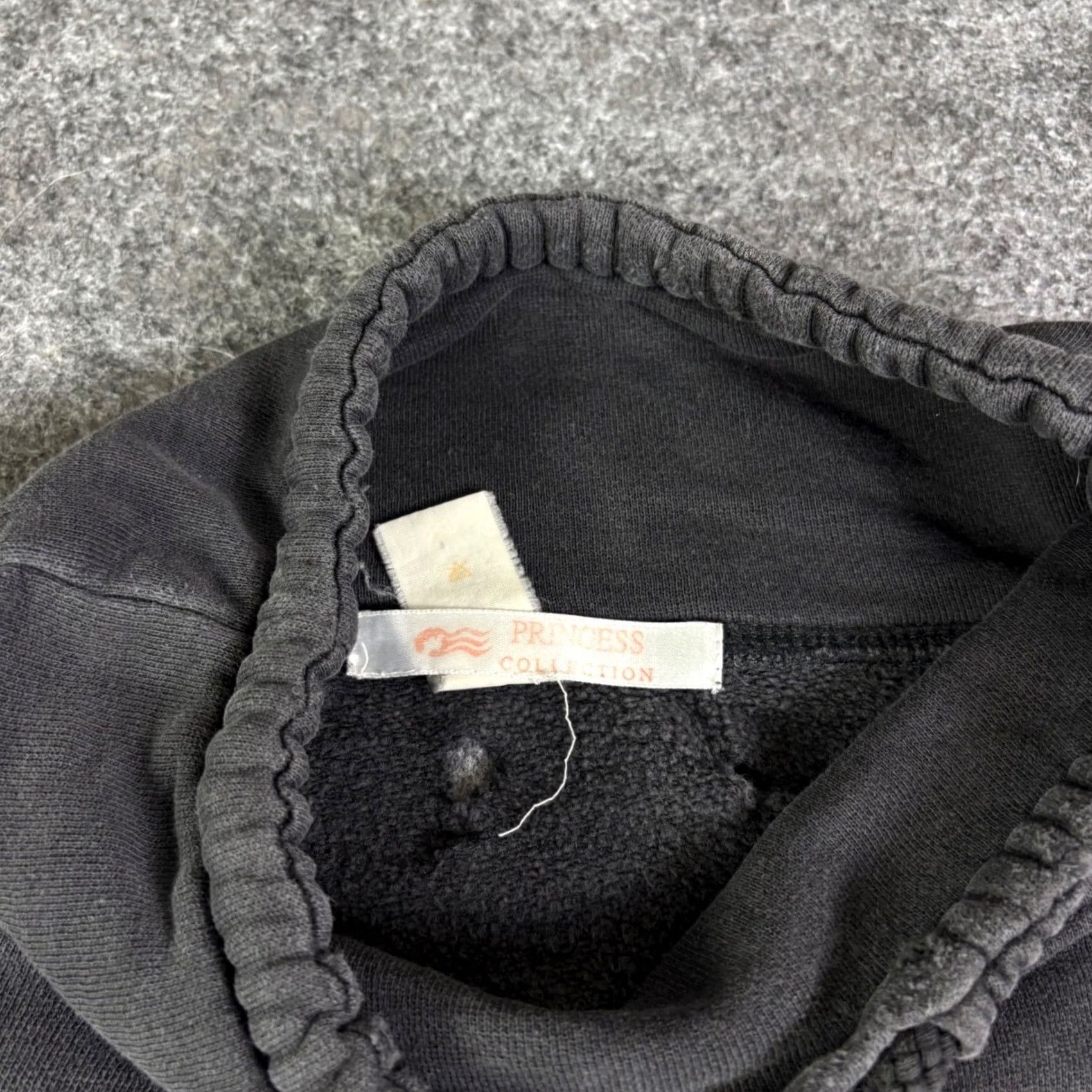 Vintage VINTAGE Princess Collection Shirt XL Black Embroidered Quilted Shoulder Pullover Sweatshirt Faded 90s Grunge Transportation Mens Size US XL / EU 56 / 4 - 4 Thumbnail