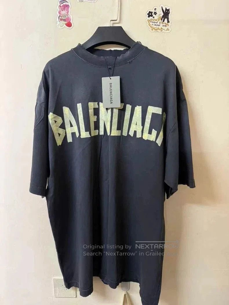 Balenciaga Balenciaga Tape Short Sleeve T-shirt S. Size US S / EU 44-46 / 1 - 1 Thumbnail