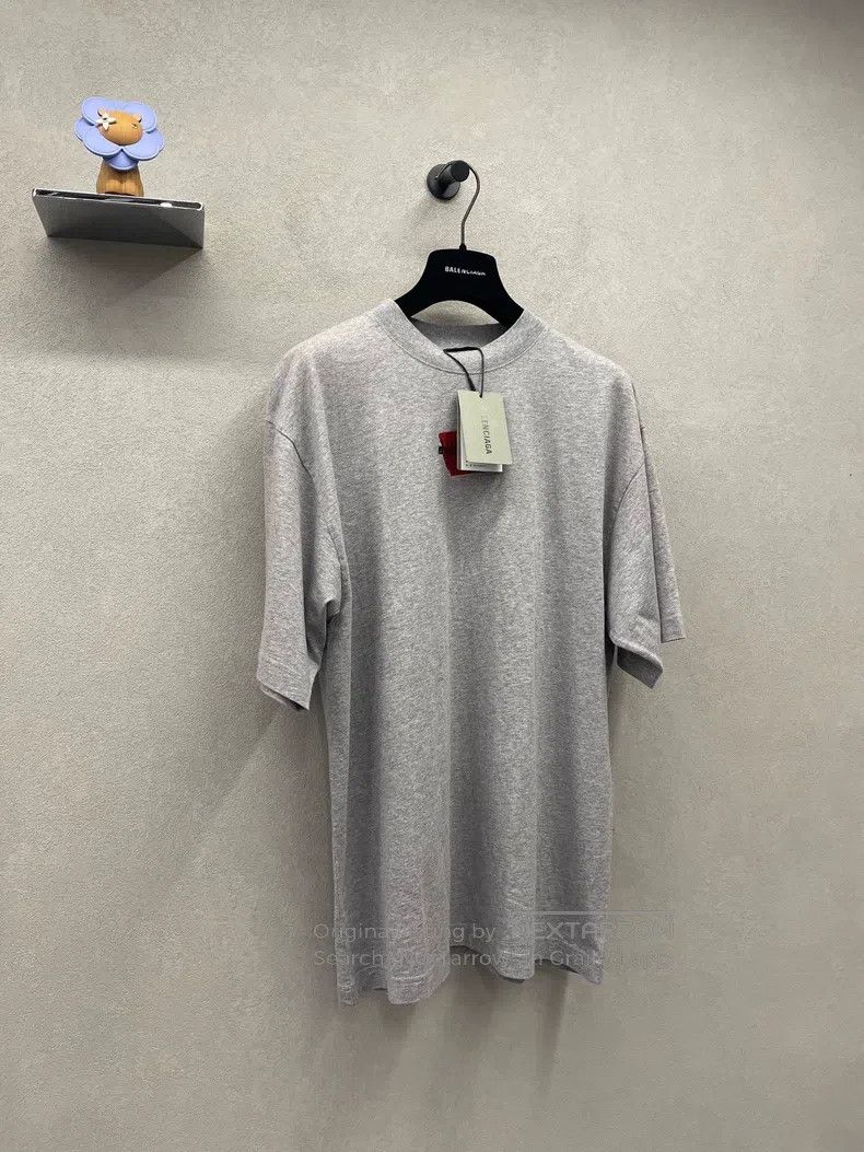 Balenciaga Balenciaga Gray Round Neck Short Sleeve Size US XXS / EU 40 - 2 Thumbnail