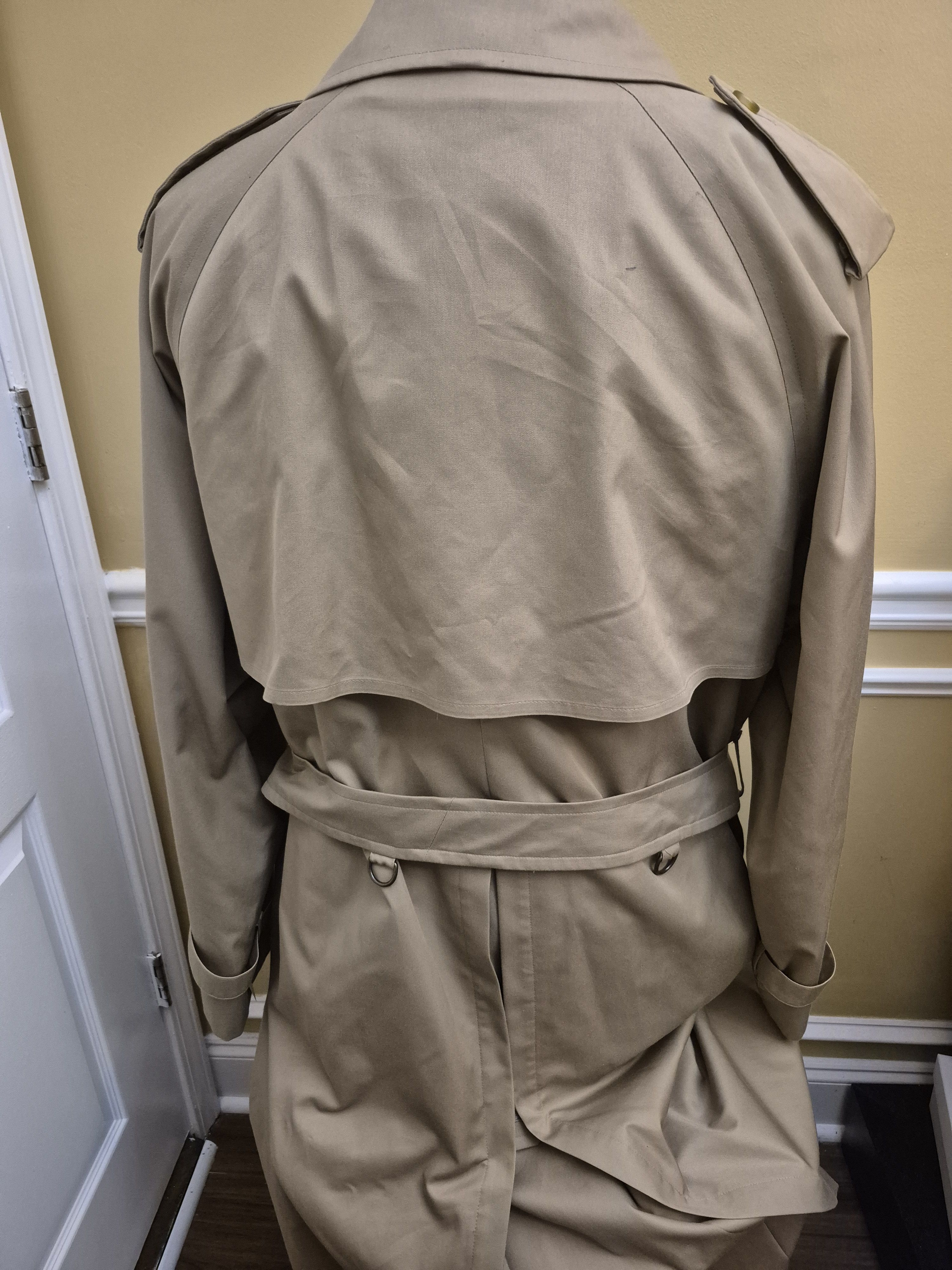 Burberry Burberry Tan Double Breast Trenchcoat Size 44 L Size US XL / EU 56 / 4 - 6 Thumbnail