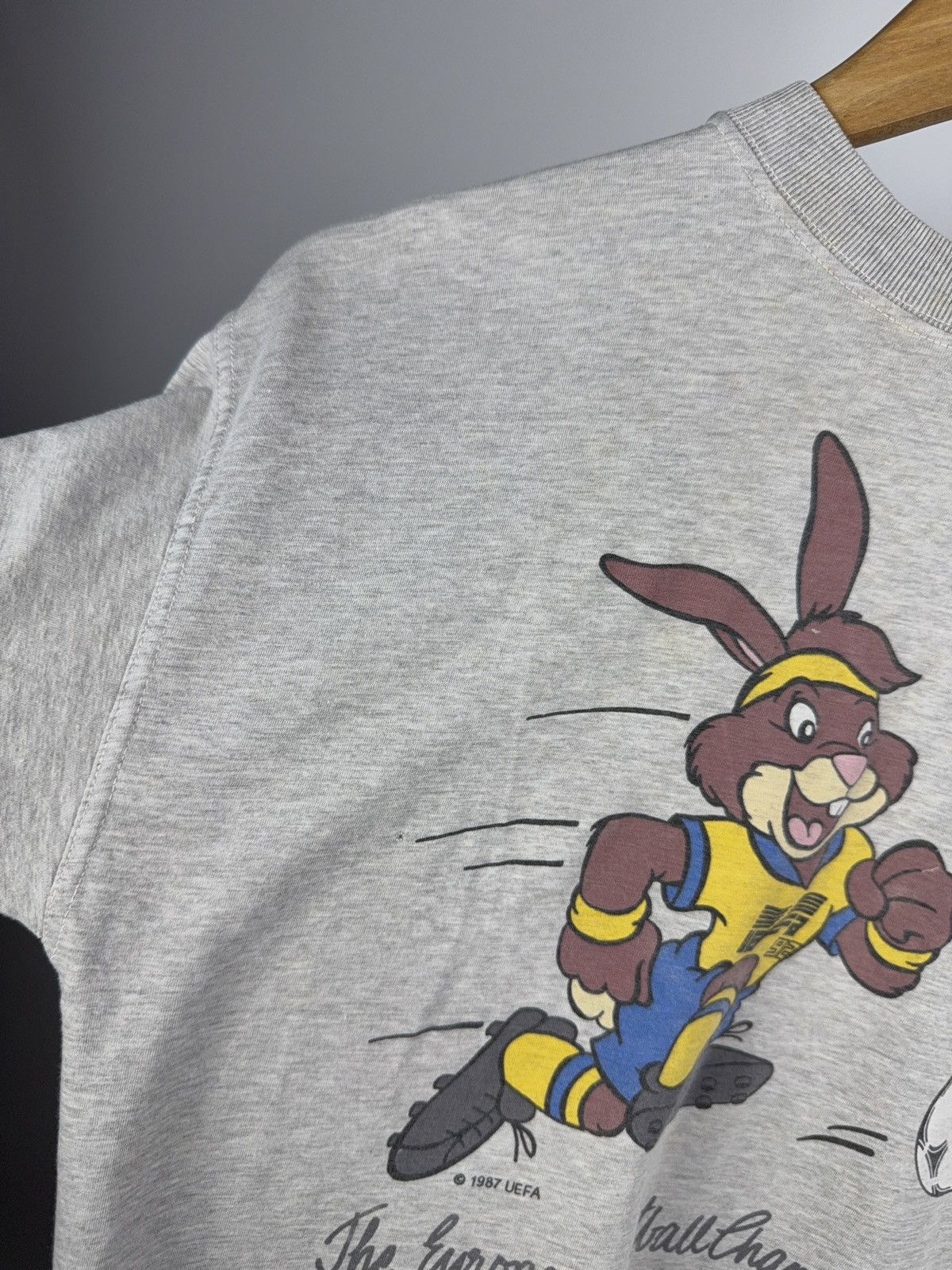 UEFA × Vintage Rare UEFA 1992 Sweden Euro Mascot Football Tee Vintage Size US S / EU 44-46 / 1 - 7 Thumbnail