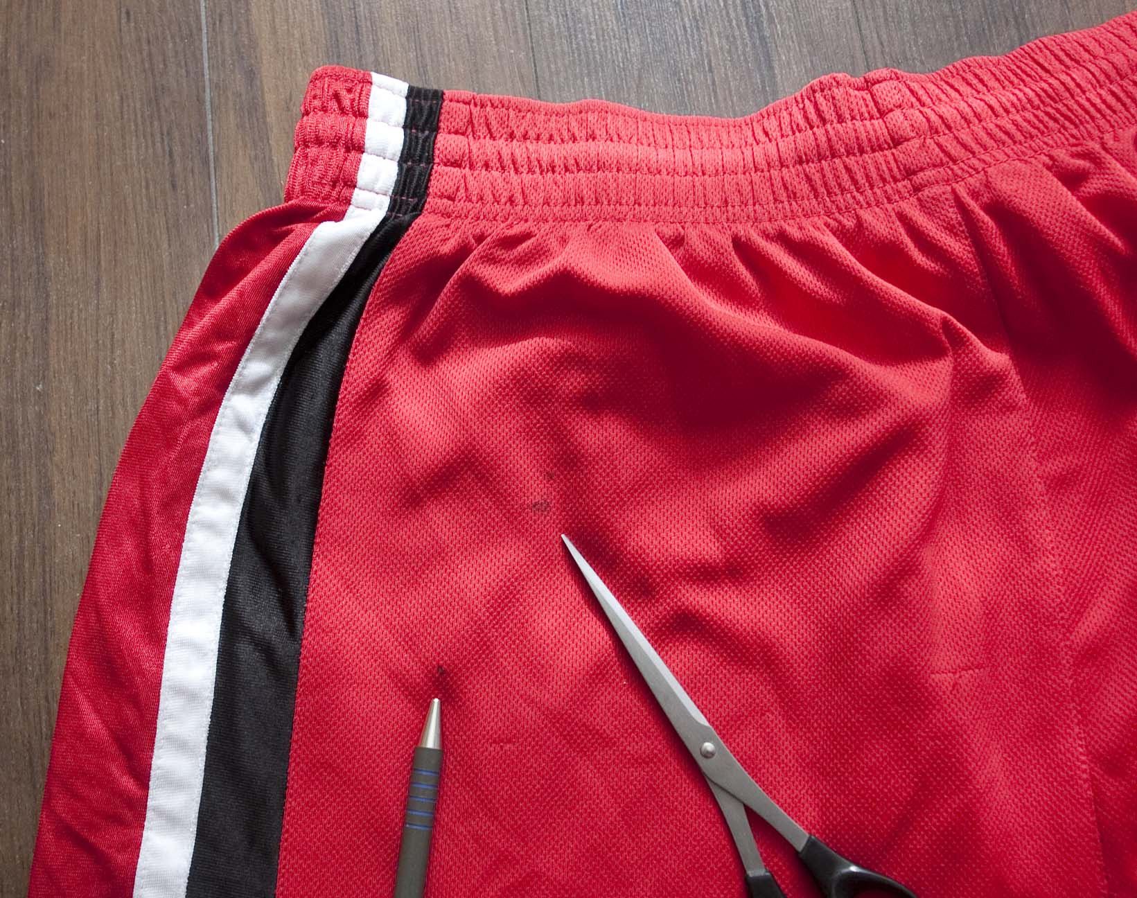 Adidas × NBA Chicago Bulls Shorts Adidas NBA Size XL /36 Size US 36 / EU 52 - 4 Thumbnail