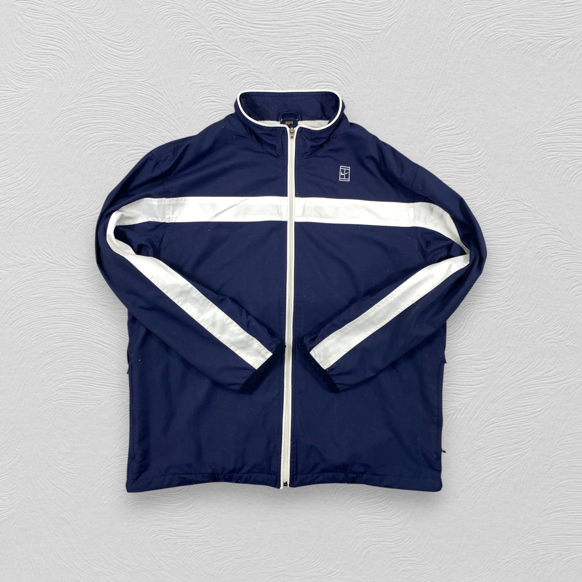 Vintage Vintage Nike Court Small Logo Jacket-J160 Size US M / EU 48-50 / 2 - 4 Thumbnail