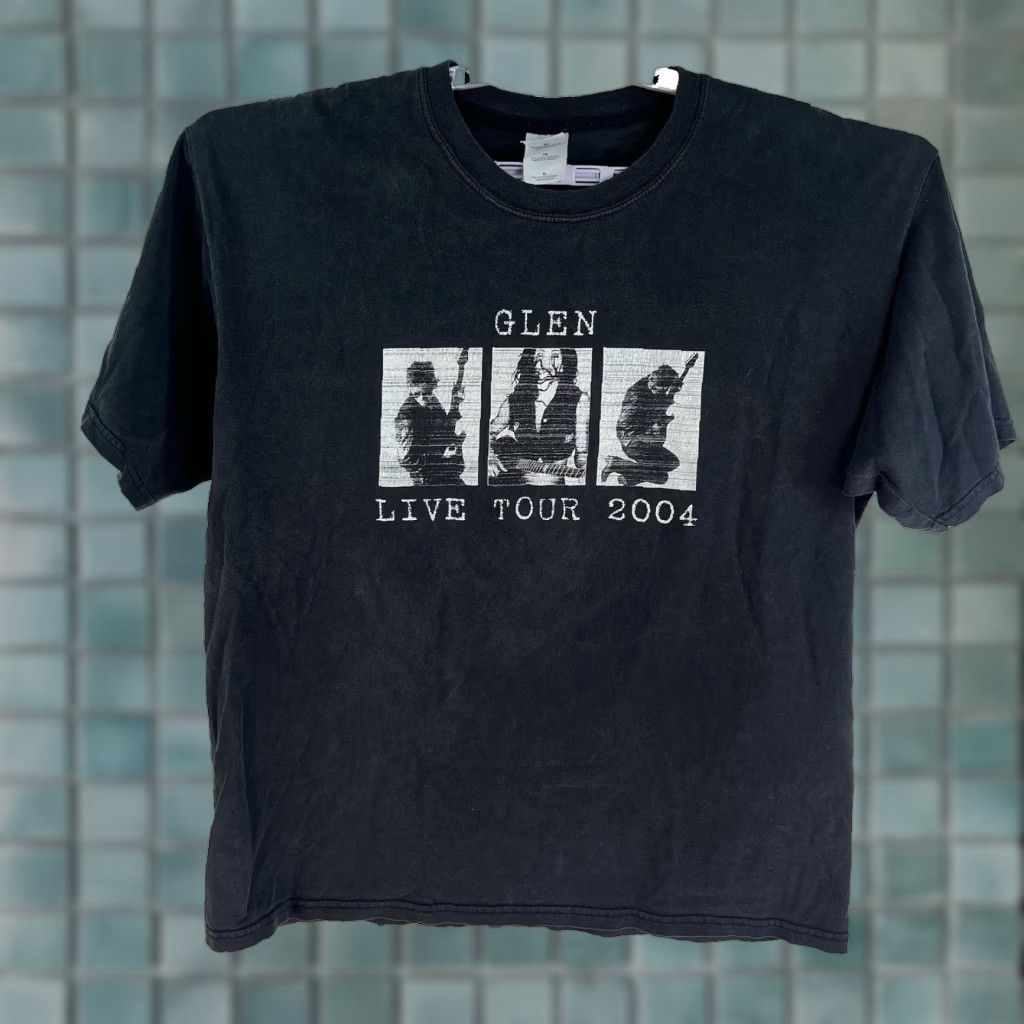 Gildan VINTAGE GILDAN 2004 GLEN Band Live Tour T-Shirt XL Black Graphic Mens Size US XL / EU 56 / 4 - 1 Thumbnail