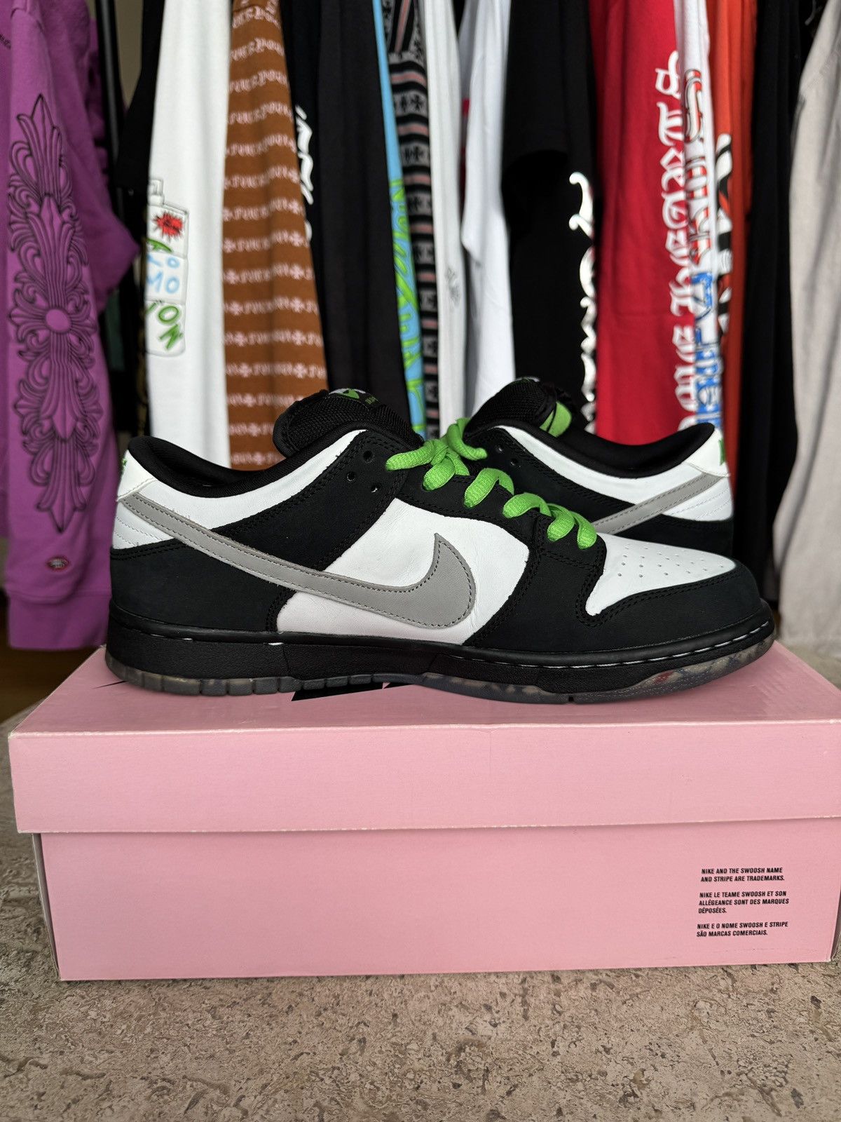 Nike SB Nike SB Dunk Low Staple Panda Pigeon Size US 10.5 / EU 43-44 - 4 Thumbnail