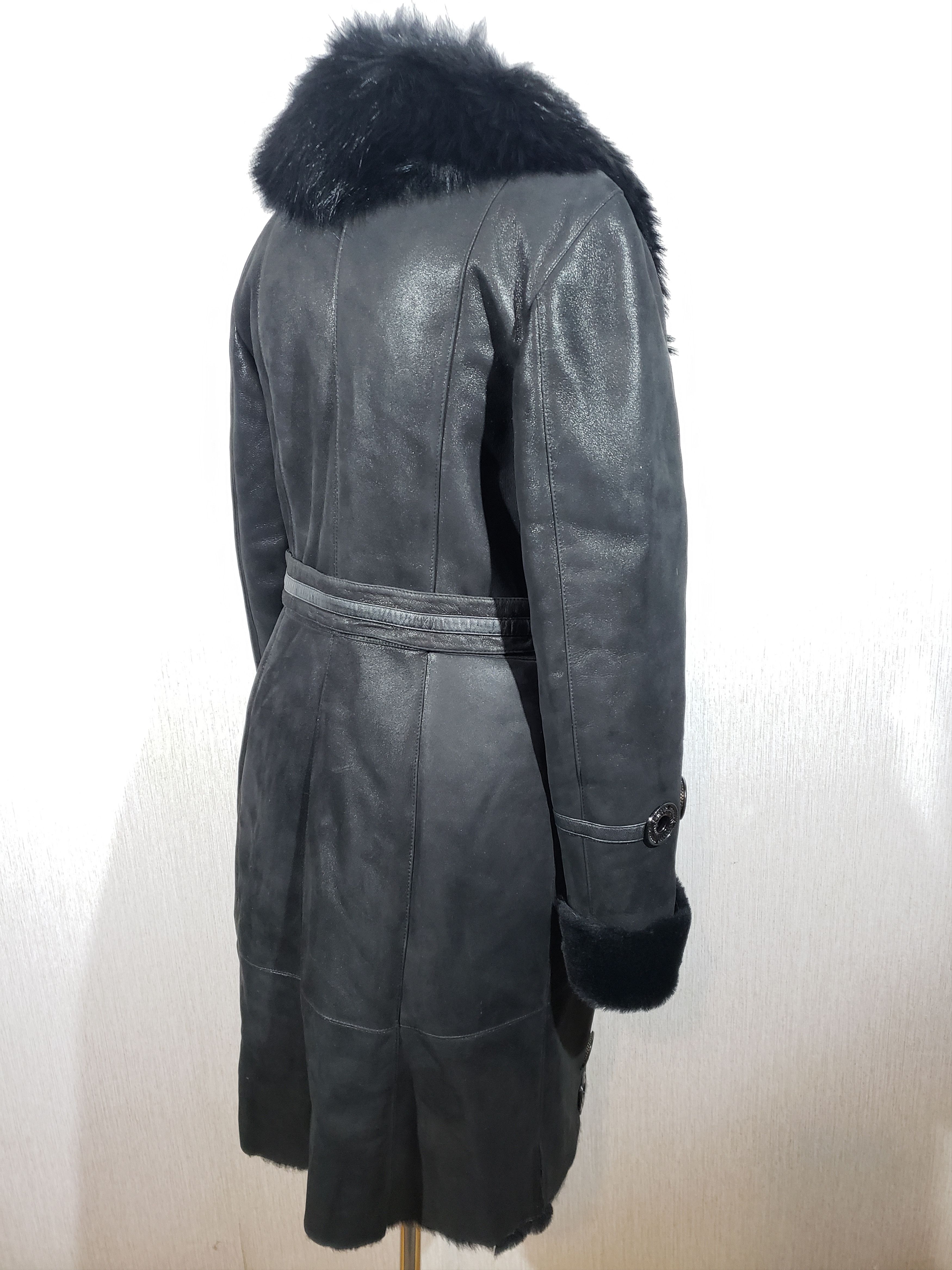 Other Stylish black sheepskin coat with a warm fluffy collar. Size L / US 10 / IT 46 - 5 Thumbnail