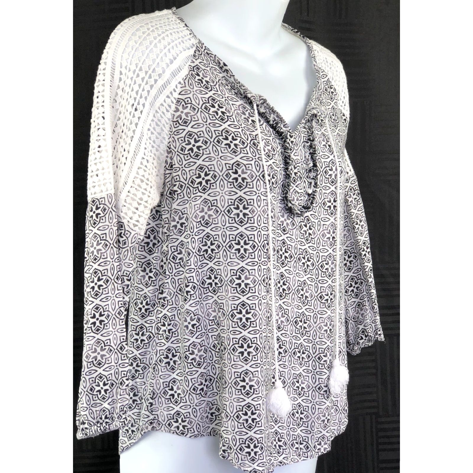 Vintage Cato Blouse Shirt Geometric Lace 3/4 Sleeves Tassel Accents Boho Hippie Black White S Womens Size S / US 4 / IT 40 - 3 Thumbnail