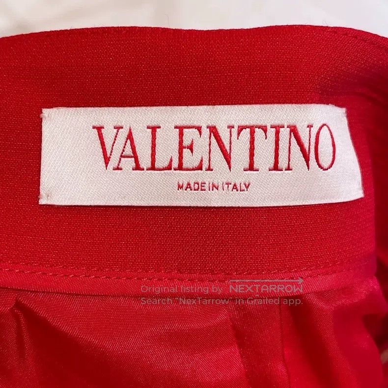 Valentino Valentino Red shorts with the V logo Size 37" - 7 Thumbnail