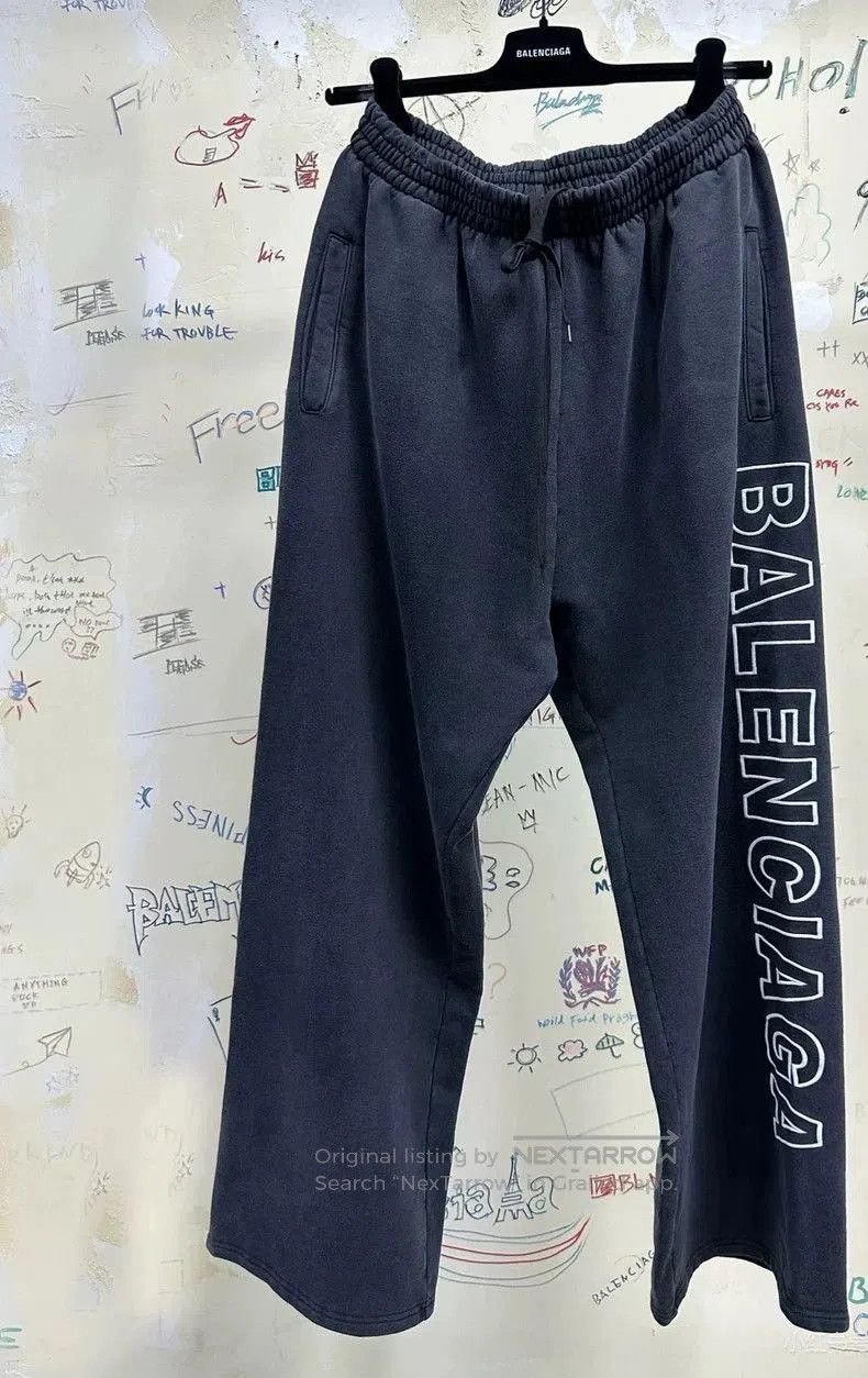Balenciaga Balenciaga Side Logo Casual Pants. Size US 34 / EU 50 - 1 Thumbnail