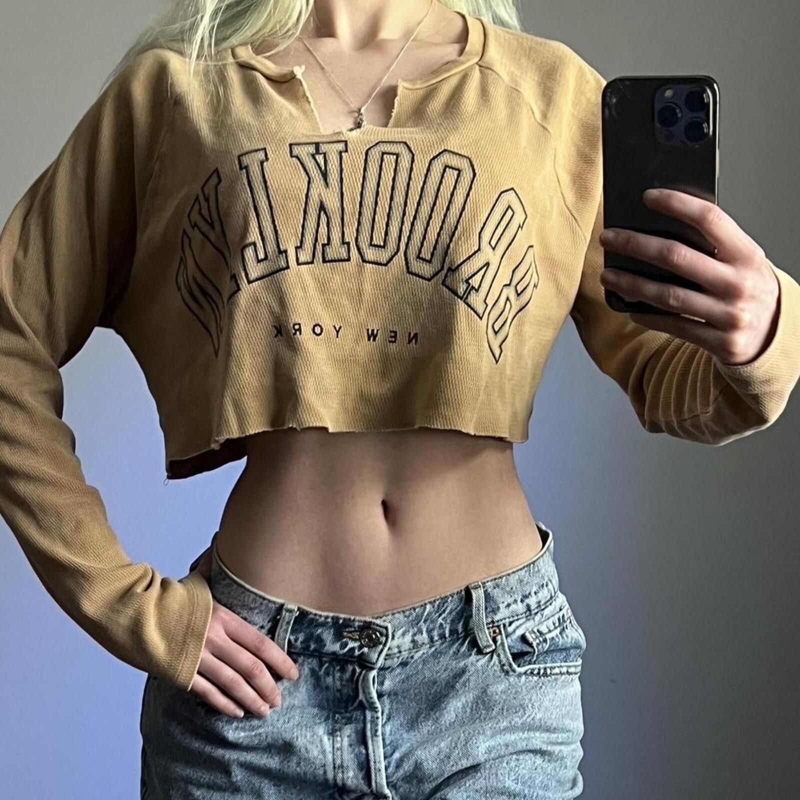 Forever 21 tan Brooklyn cropped long sleeve top Size S / US 4 / IT 40 - 1 Thumbnail