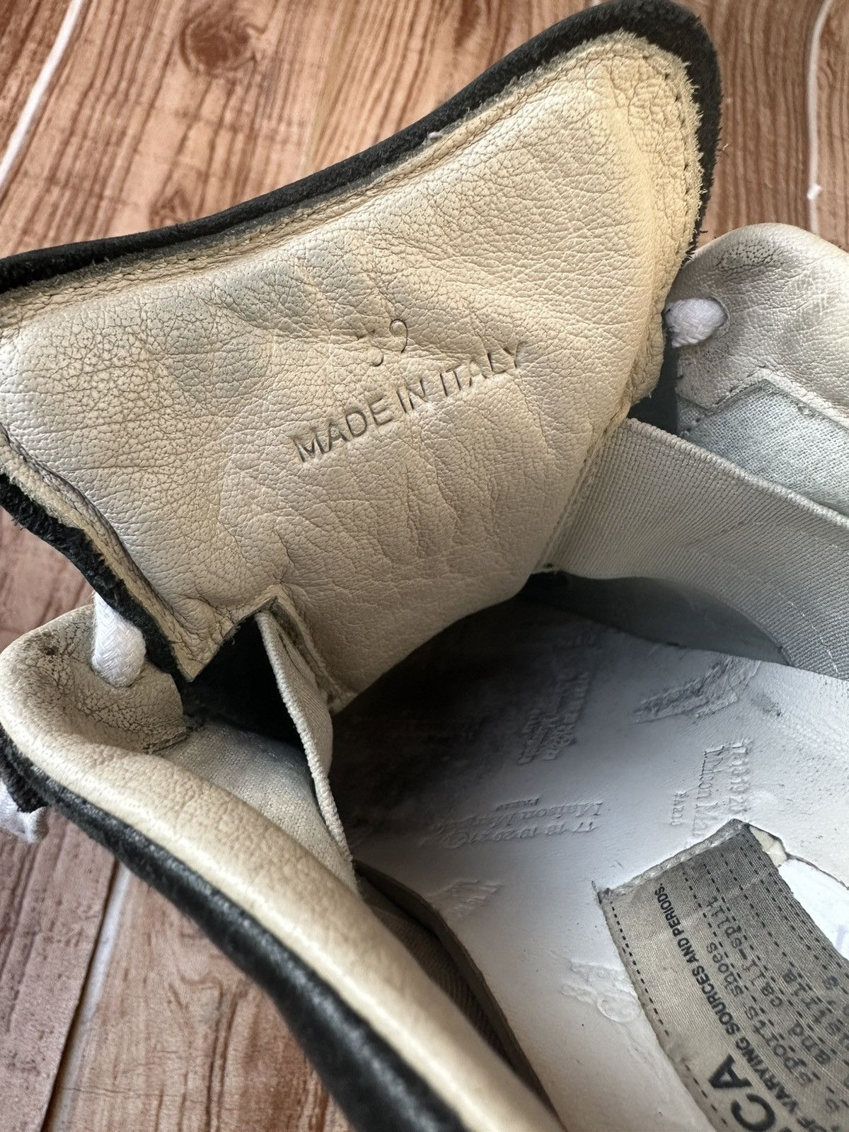 Maison Margiela Maison Margiela Archive Brown GAT Rare Vintage Size US 9 / IT 39 - 16 Thumbnail