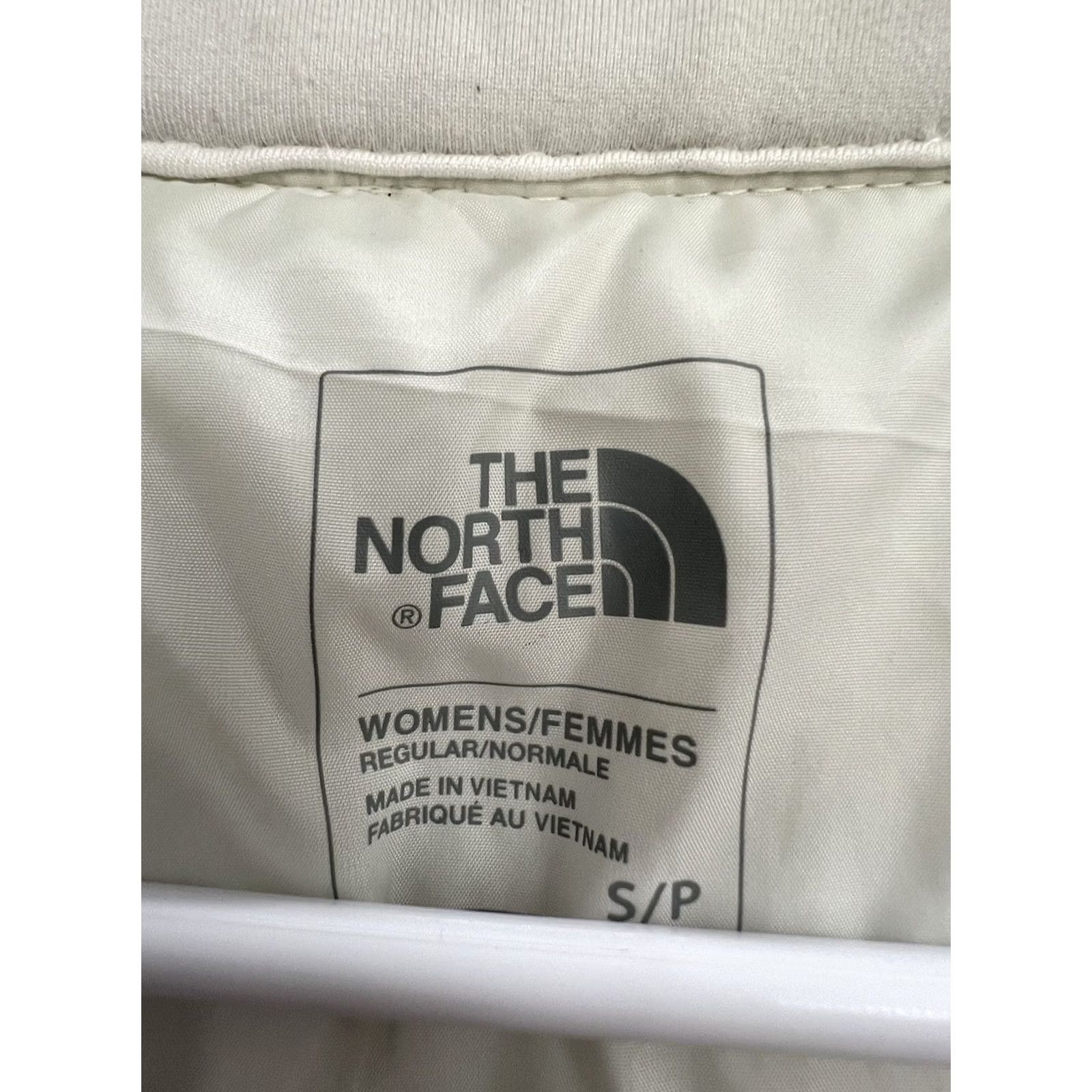 The North Face VINTAGE? The North Face Women’s Cream White Quilted Insulated Vest Size Small Size S / US 4 / IT 40 - 4 Thumbnail