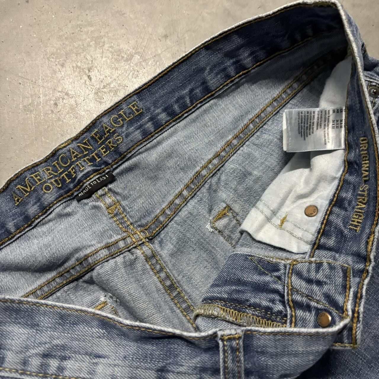 Japanese Brand × Vintage Crazy Vintage Y2K/2000s Grunge Faded Medium Wash Denim Jeans! Size US 34 / EU 50 - 8 Thumbnail