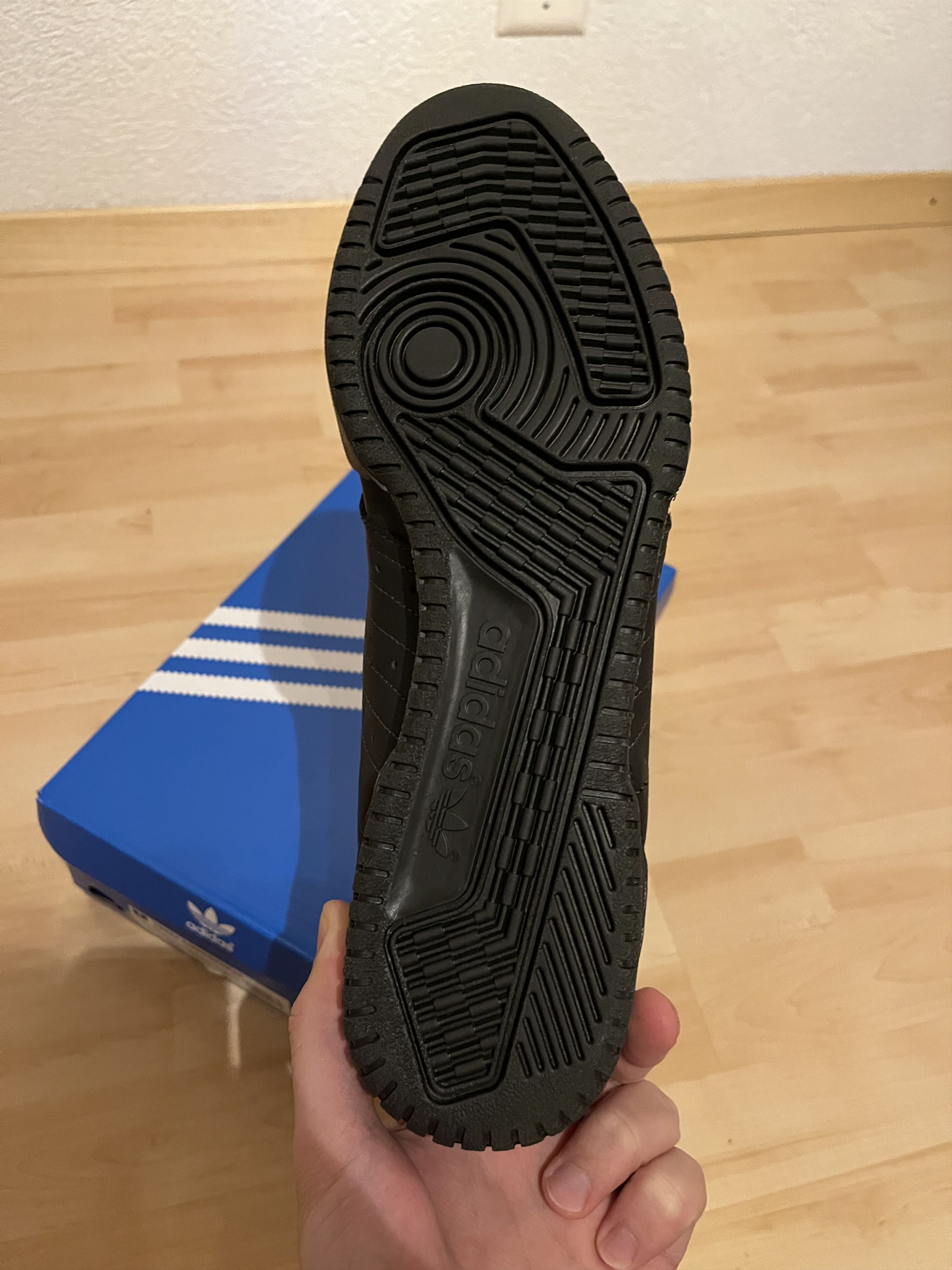 Adidas × Kanye West Adidas Yeezy Powerphase Black Size US 10 / EU 43 - 7 Thumbnail