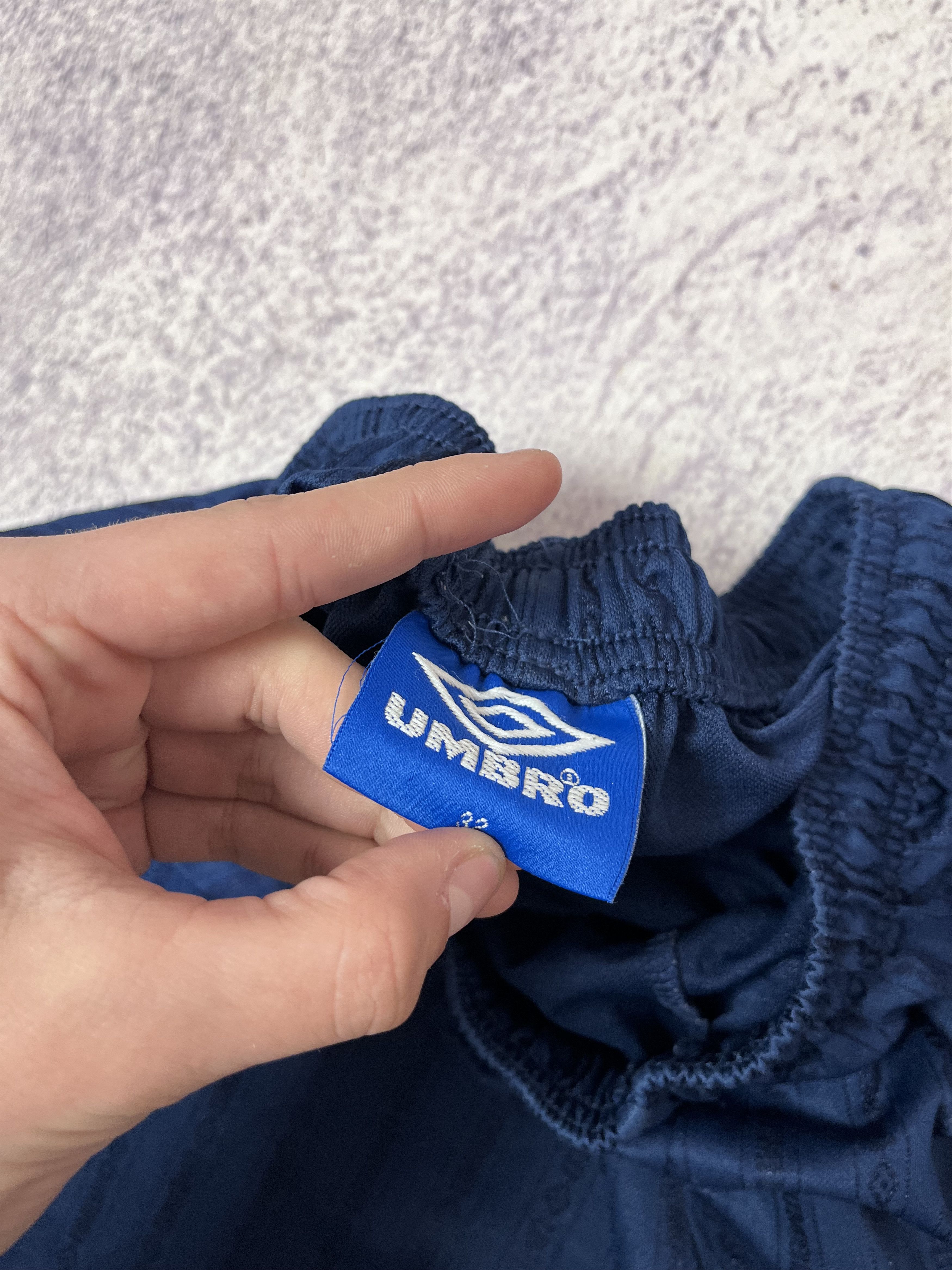 Umbro × Vintage Vintage mens short Umbro size M Size US 32 / EU 48 - 12 Thumbnail