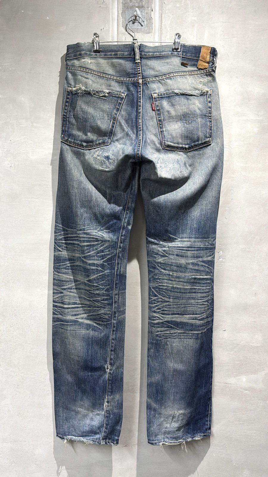 Levi's Vintage Clothing Levis 501 LVC JAPAN MADE SUPER DISTRESSED DENIM JEANS Size US 34 / EU 50 - 14 Thumbnail