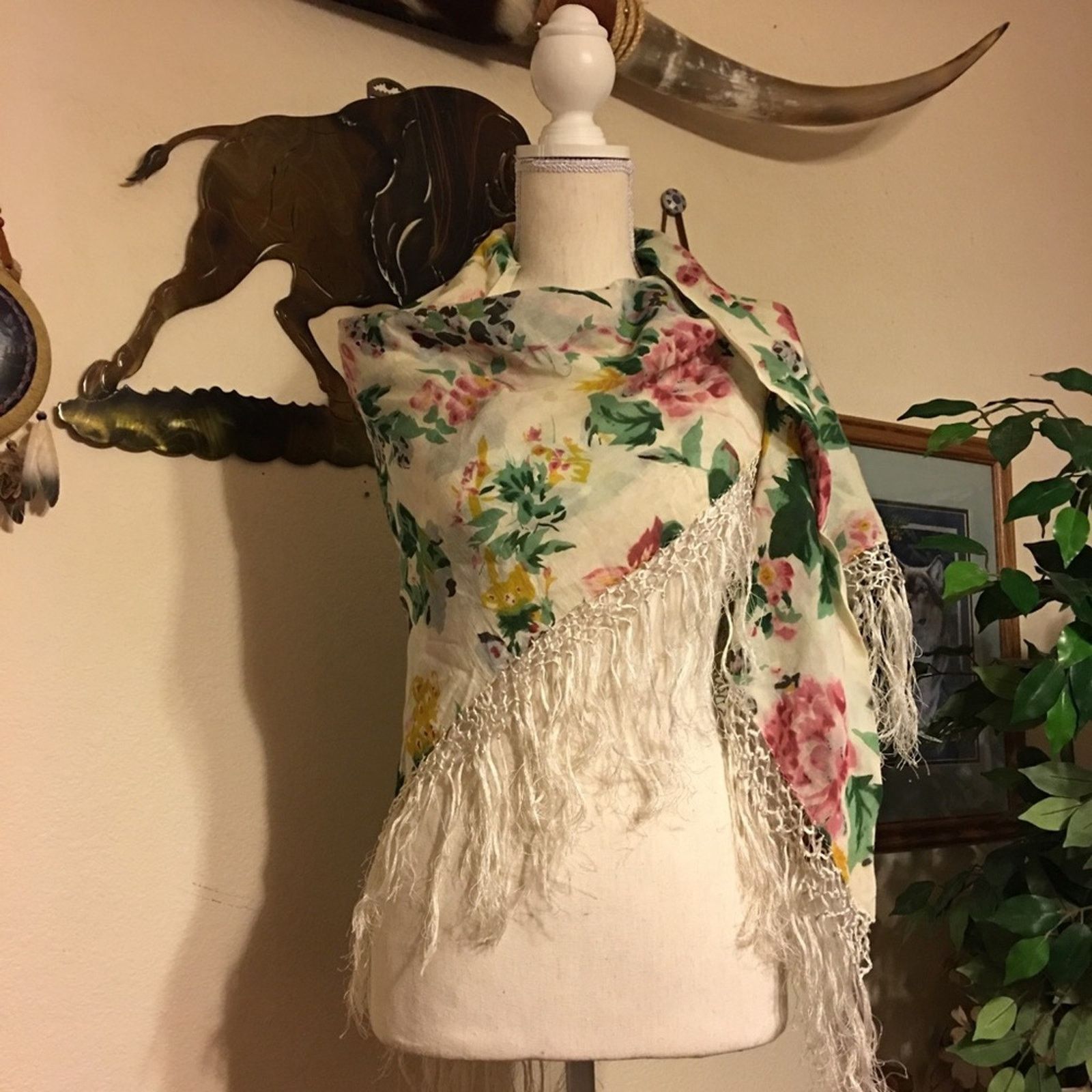 Other Exportos India colorful floral print fringe scarf Size ONE SIZE - 1 Thumbnail