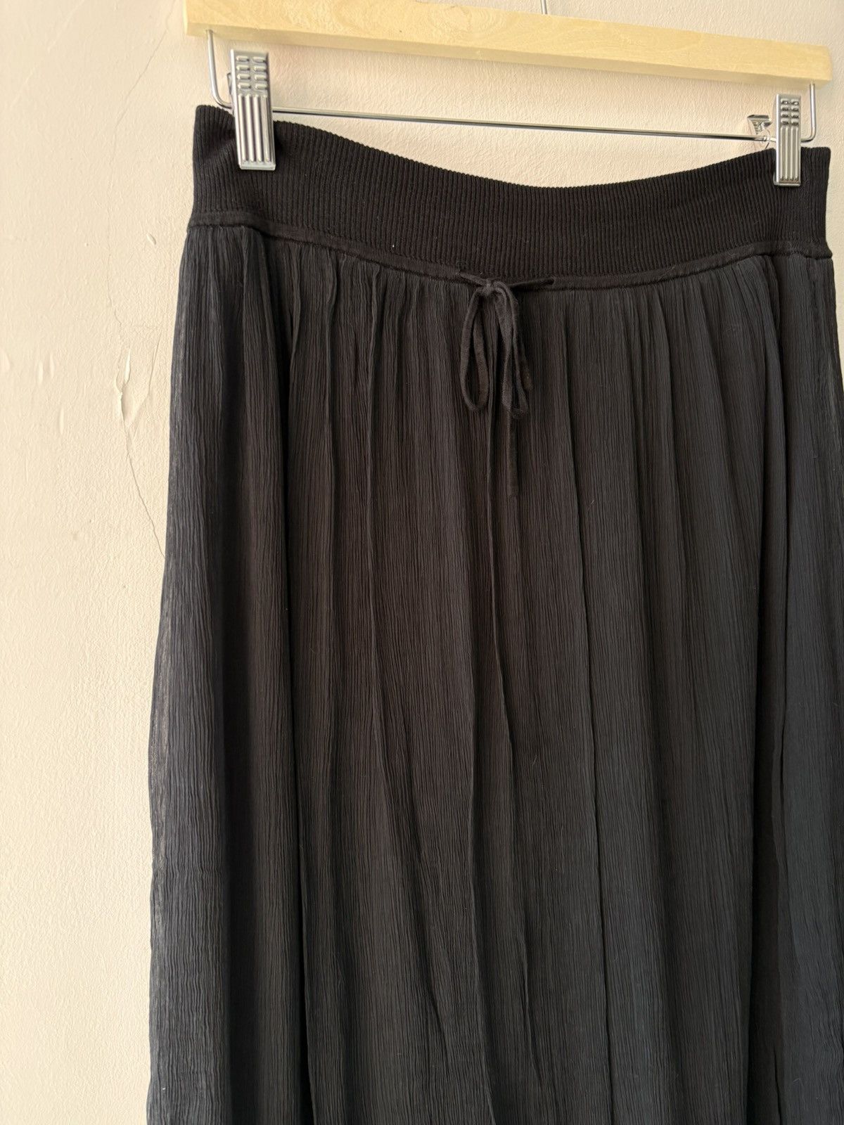 Escada Escada silk skirt Size 26" / US 2 / IT 38 - 12 Thumbnail
