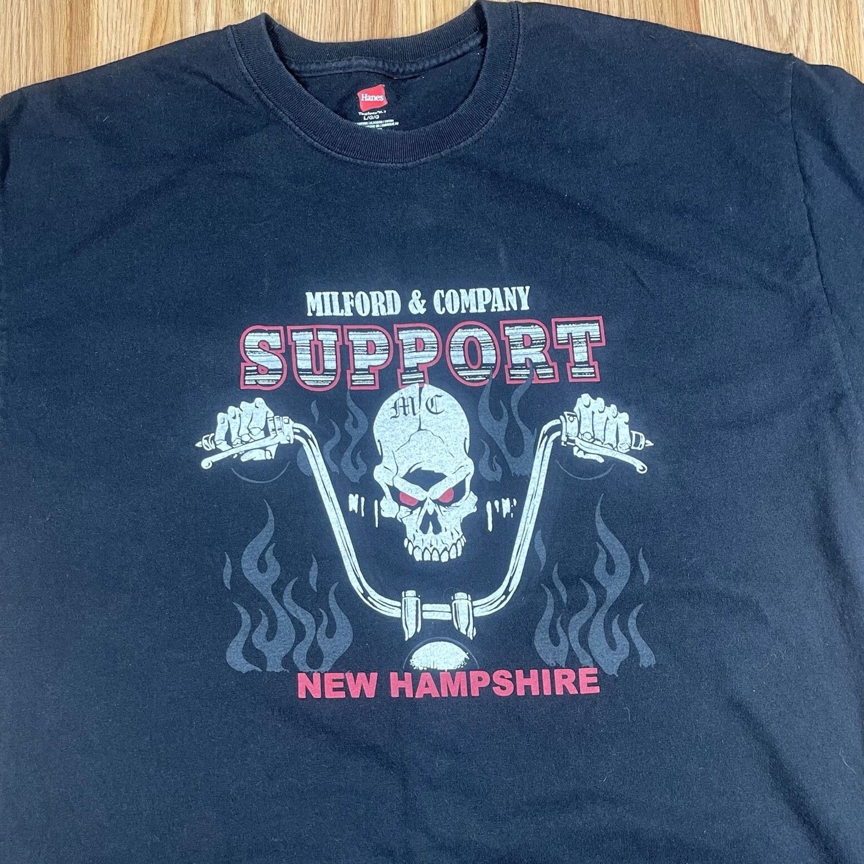 Hanes Hanes Graphics T-Shirt Adults L Large Black Cotton Knit Logo Short Sleeve Crew Neck Unisex Regular Vintage No Size US L / EU 52-54 / 3 - 2 Thumbnail