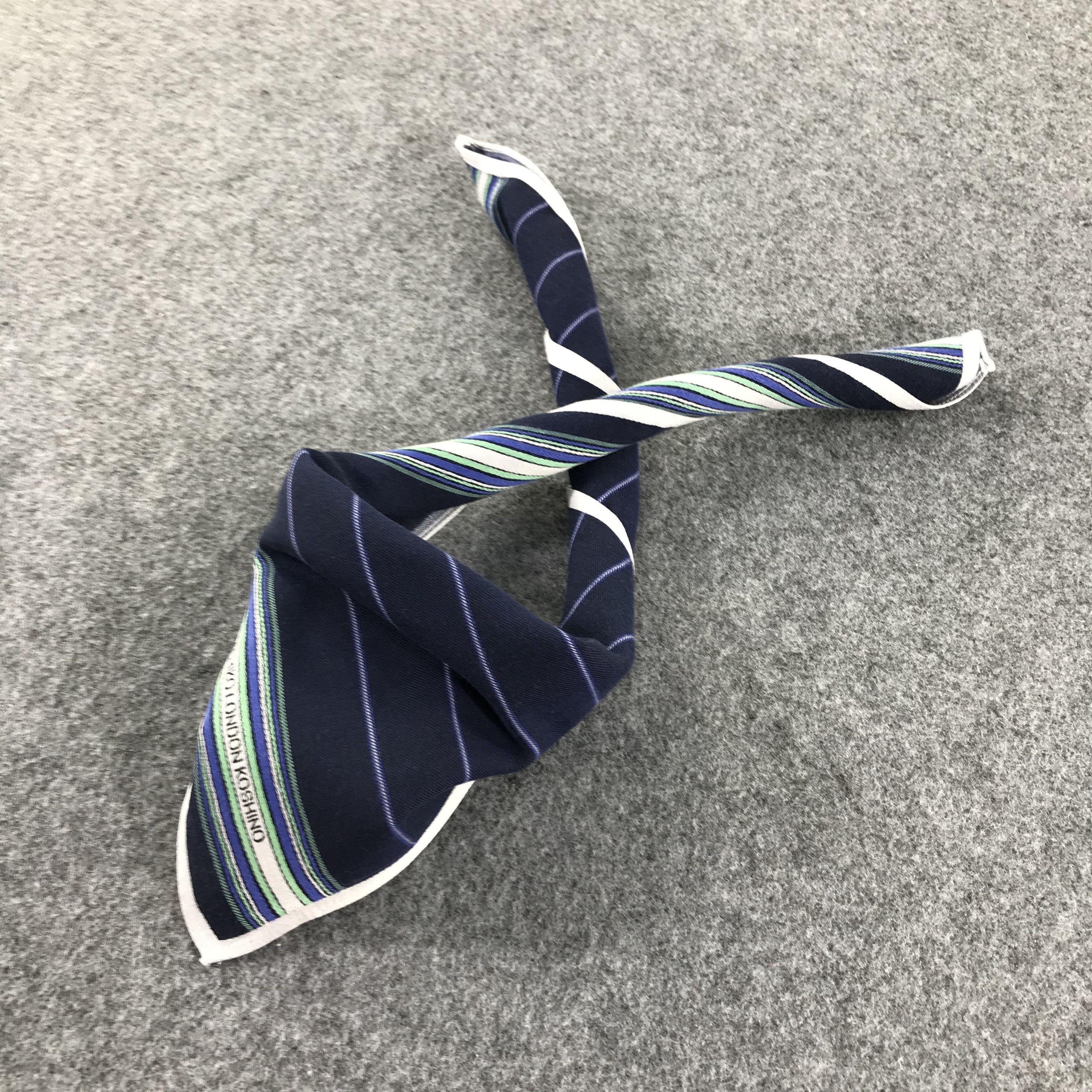 Japanese Brand × Michiko Koshino London × Vintage Michiko London Koshino Handkerchief Bandana H204 Size ONE SIZE - 3 Thumbnail