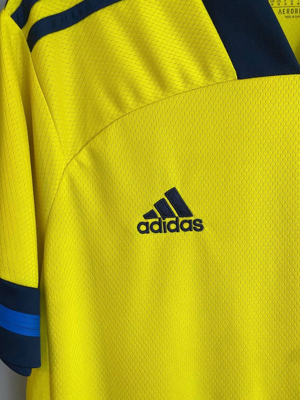 Adidas Sweden National Football Team 2021/22 Home Soccer Jersey, M Size US M / EU 48-50 / 2 - 6 Thumbnail