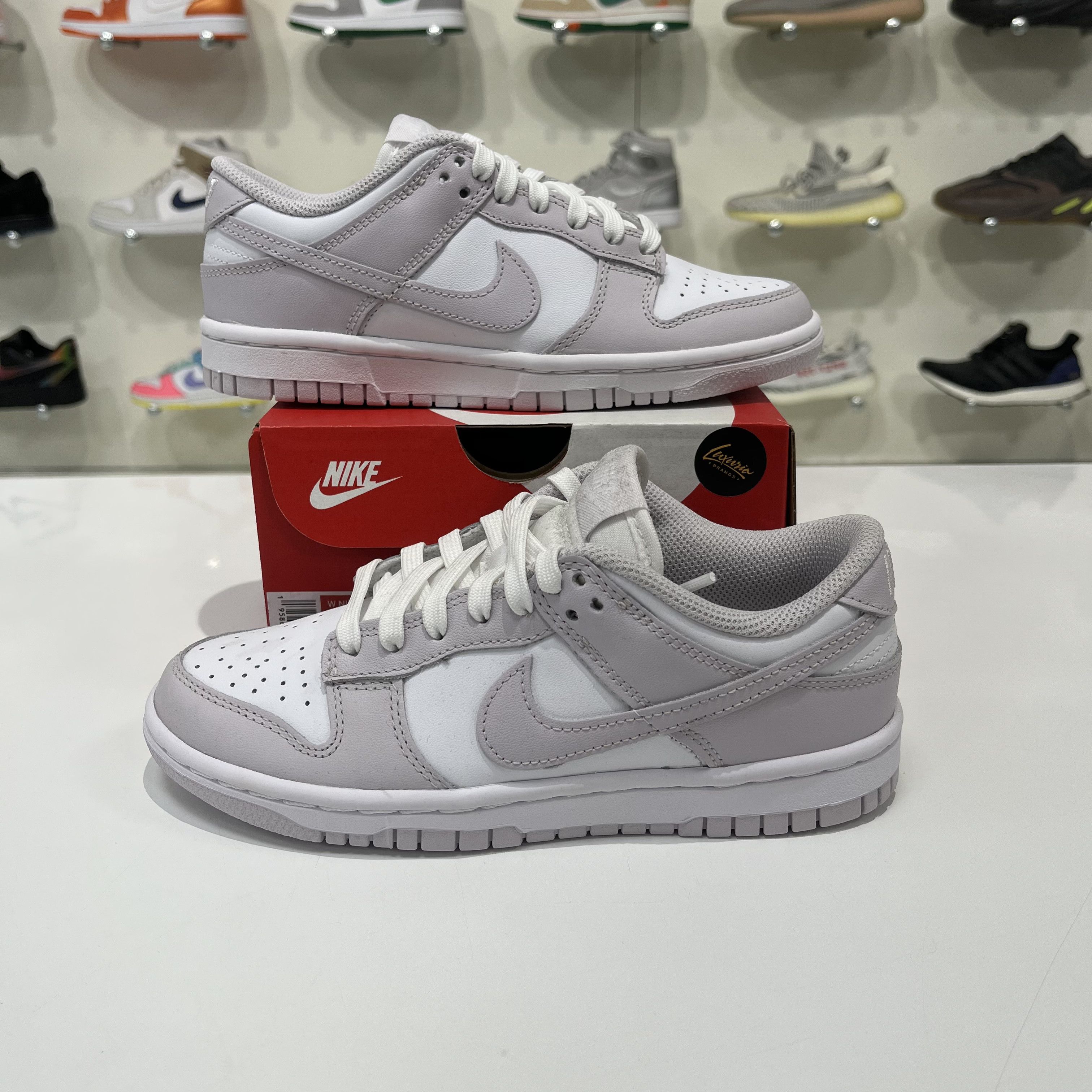 Nike Nike Dunk Low Venice (W) Size US 5 / IT 35 - 1 Thumbnail