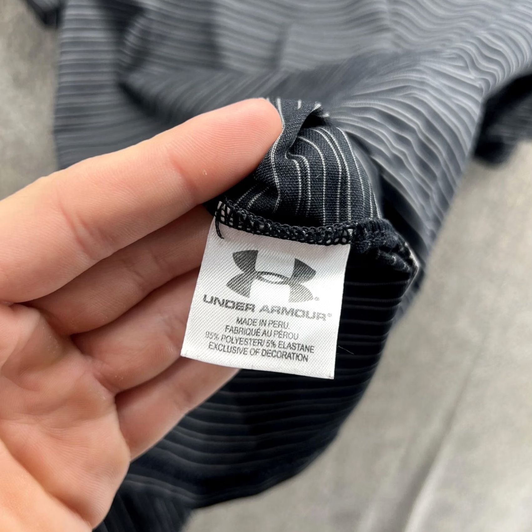Under Armour Under Armour HeatGear Polo Shirt Mens M Black Stripe Golf Performance Shipped From Peru Size US M / EU 48-50 / 2 - 6 Thumbnail