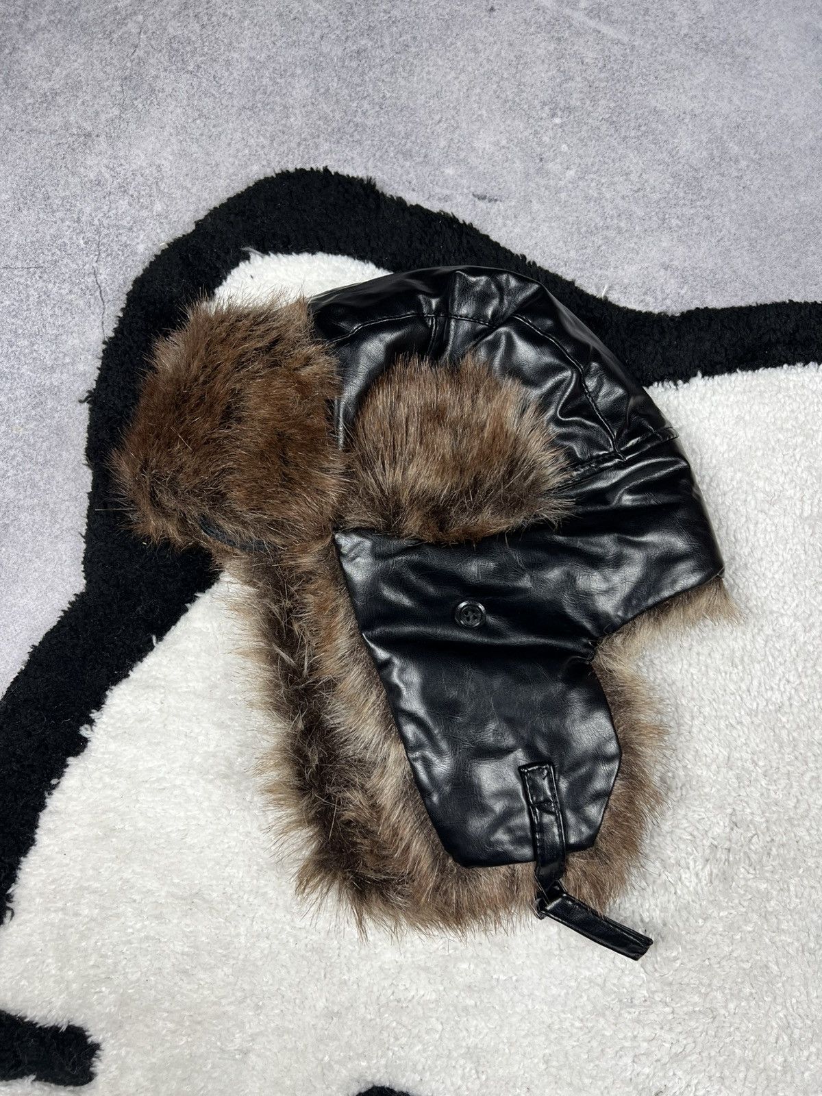 Japanese Brand Y2K Crazy Ushanka Fuzzy Mohair Faux Fur Hat Size ONE SIZE - 1 Thumbnail