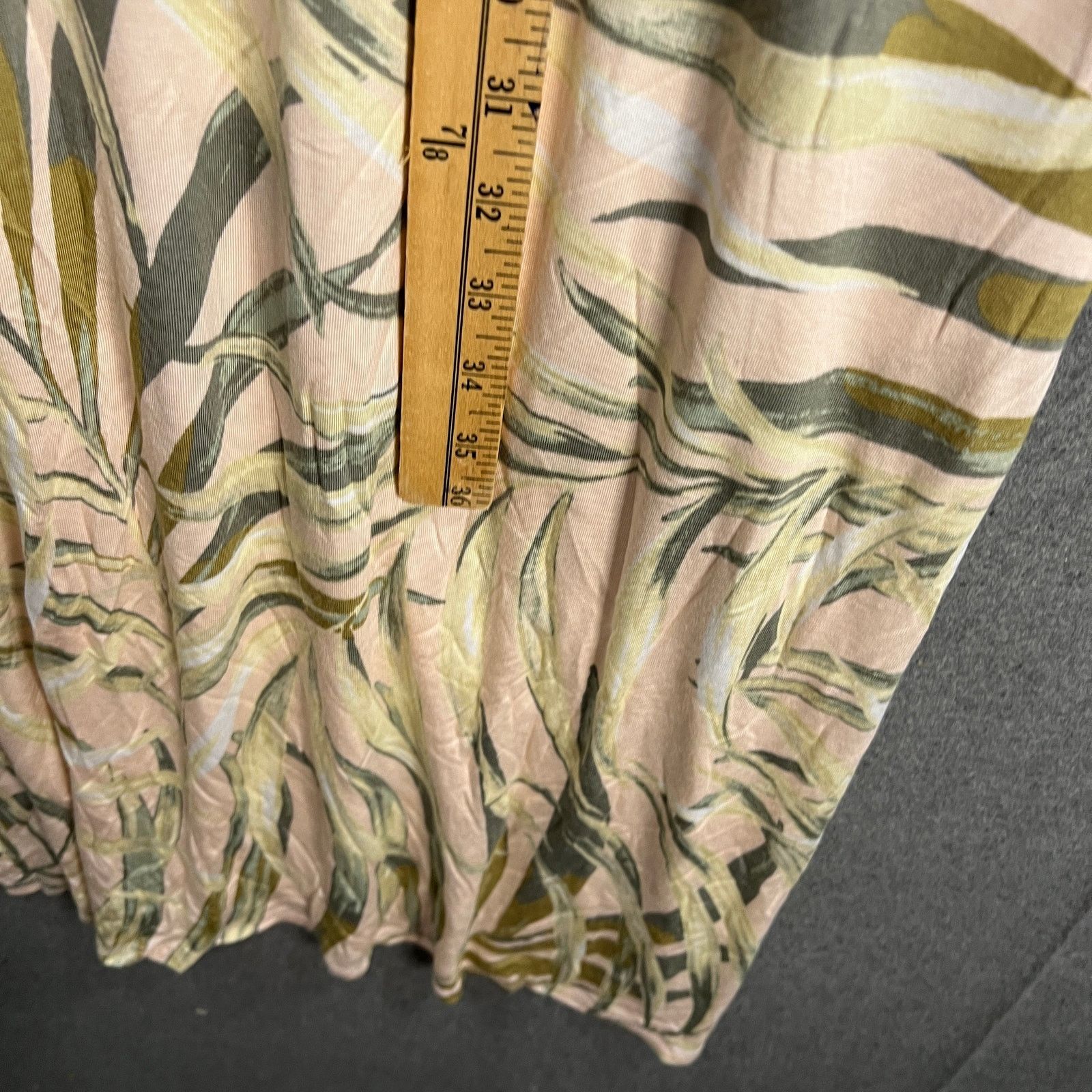 Other Belle by Kim Gravel Petite Solid V-Neck Maxi Dress Sandy Size M / US 6-8 / IT 42-44 - 9 Thumbnail