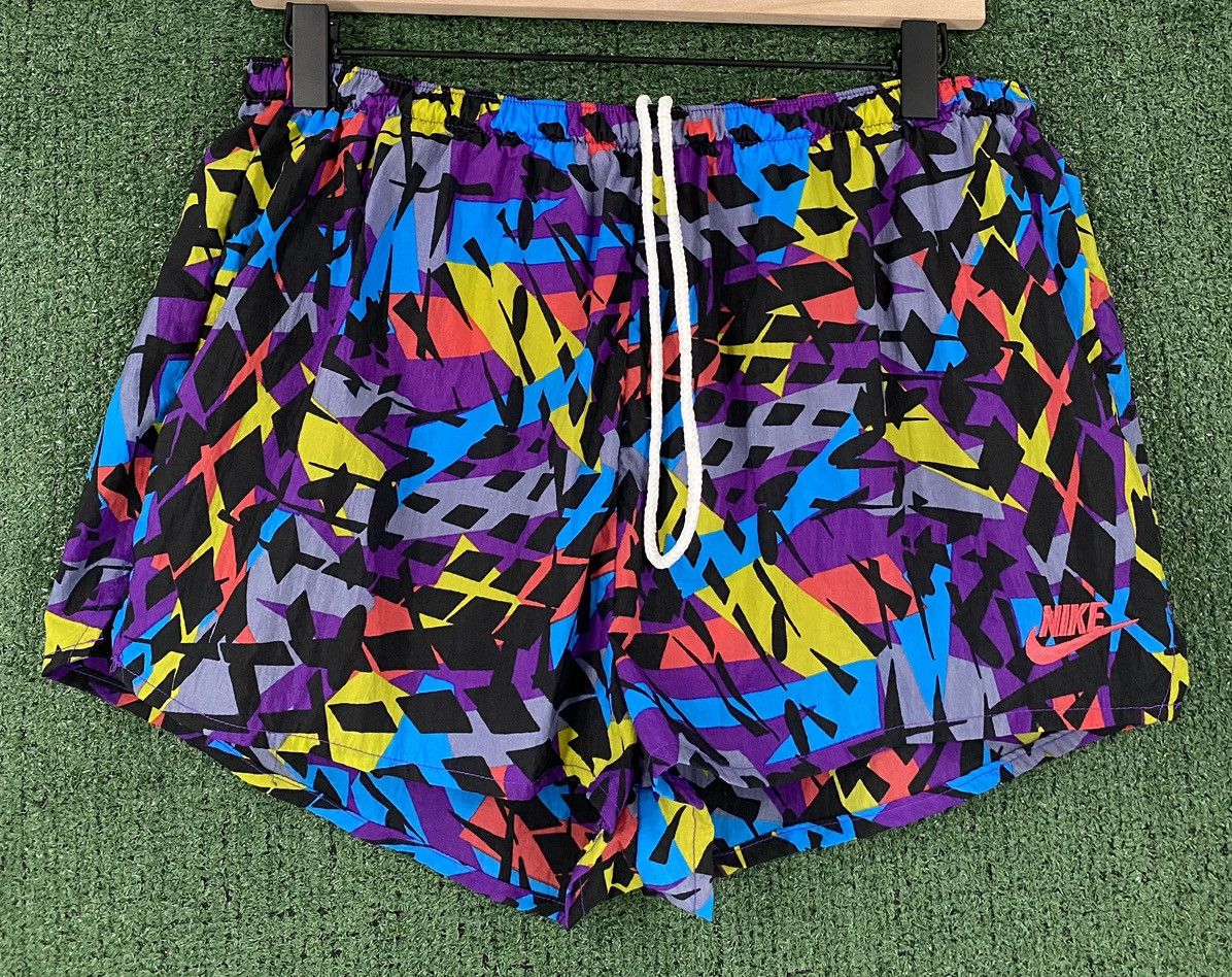Nike VTG 90’s Nike Spellout Lined Sprinter Shorts Mens Medium Size US 34 / EU 50 - 1 Thumbnail