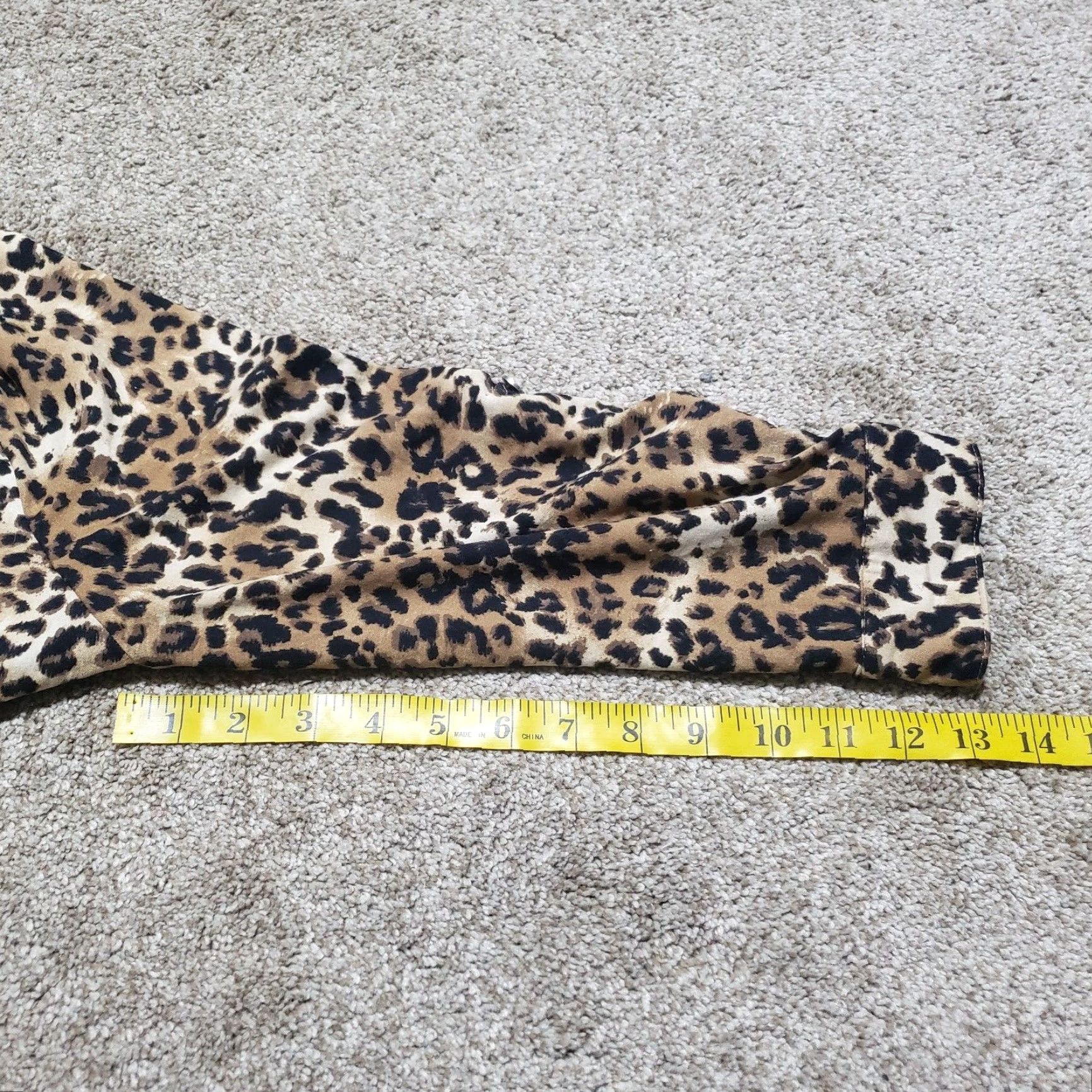 Vintage Stem & Vine Shirt Women L Brown Animal Print Button Blouse Long Sleeve V-Neck Adjustable Strap Roll Tab Sleeve All Seasons Slim Regular Size L / US 10 / IT 46 - 7 Thumbnail