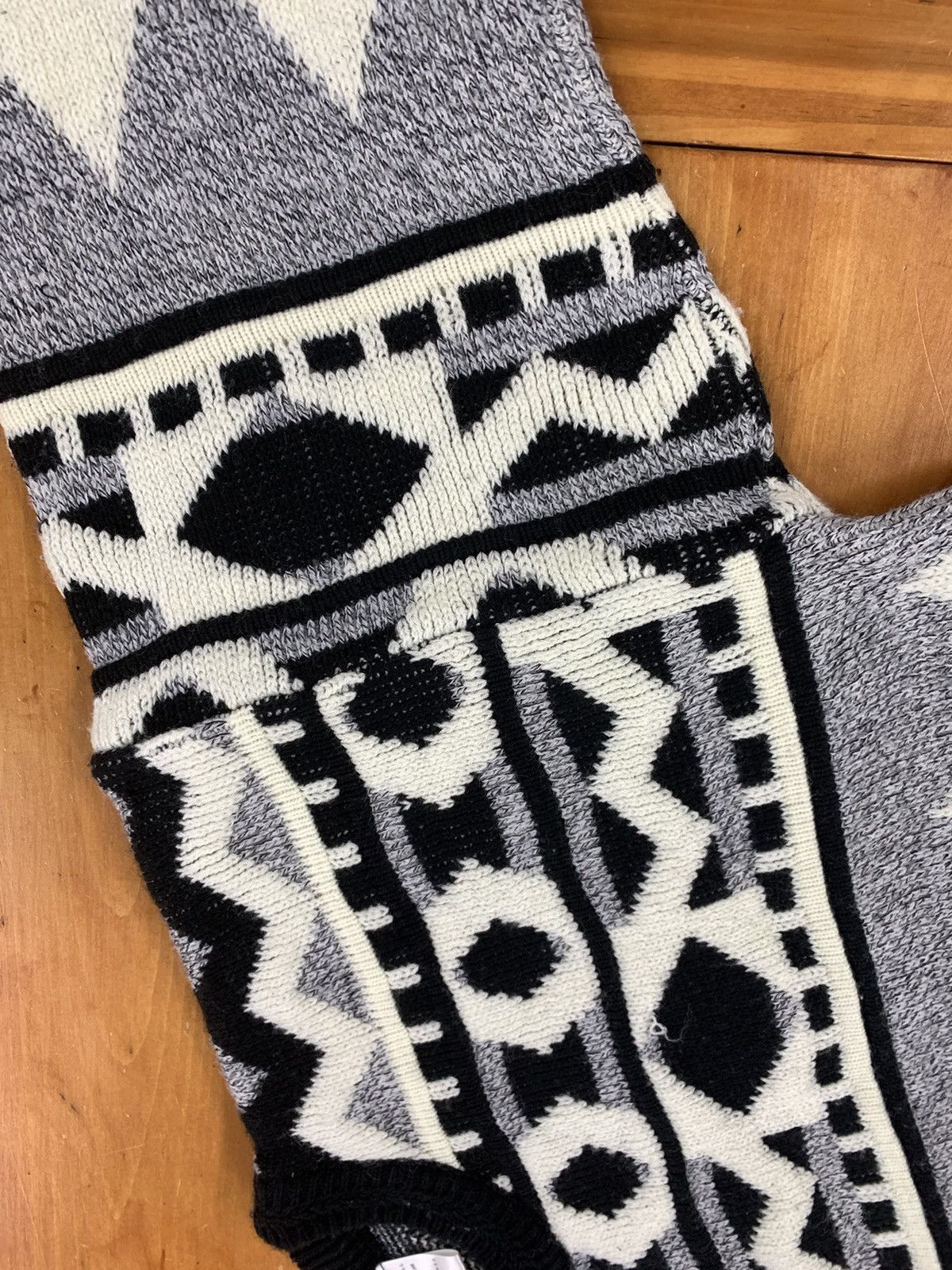 Vintage Vintage Knights Bridge OWO B&W Static Knit Size US L / EU 52-54 / 3 - 1 Thumbnail