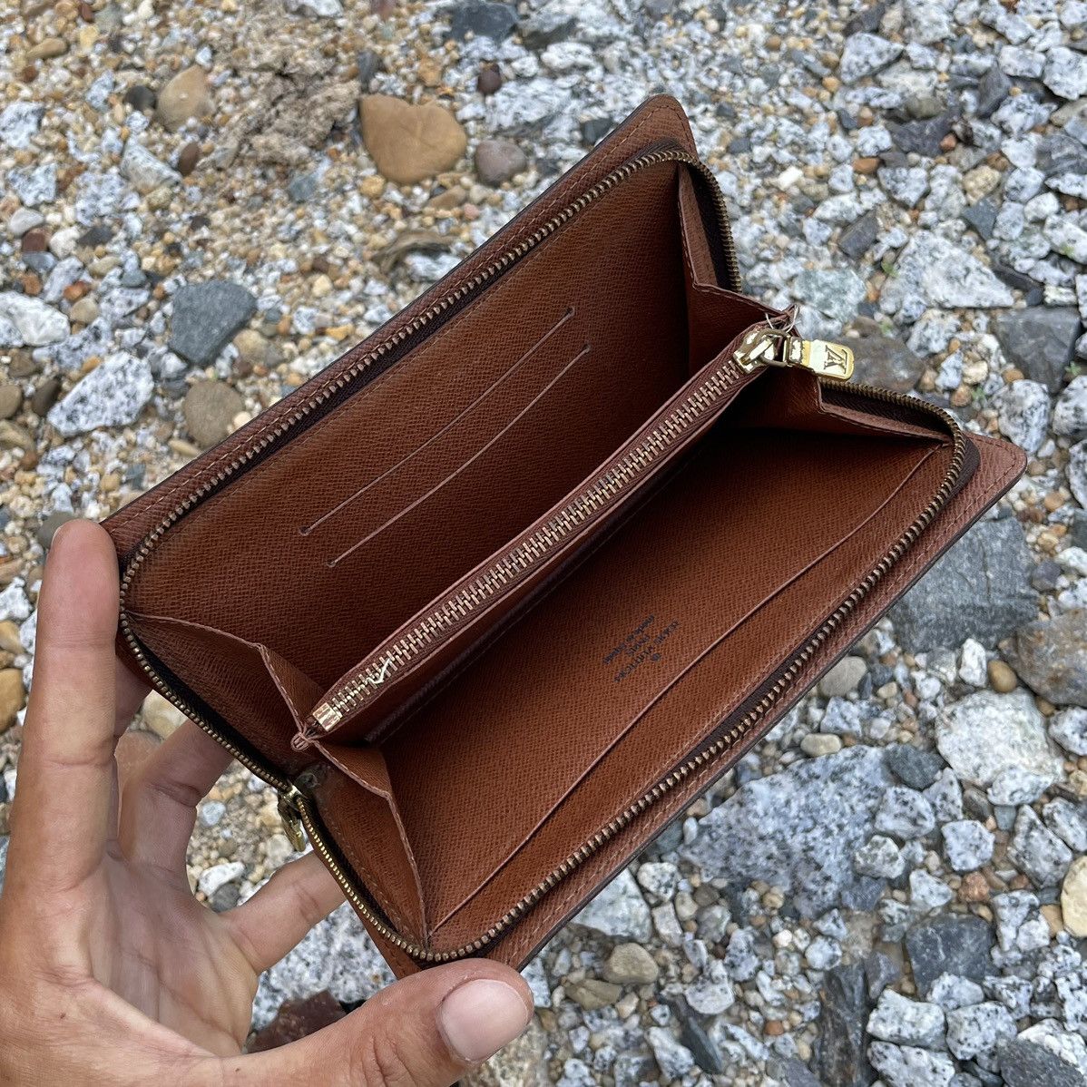 Louis Vuitton × Vintage Louis Vuitton Porte Monnaie Zip Long Wallet Size ONE SIZE - 3 Thumbnail