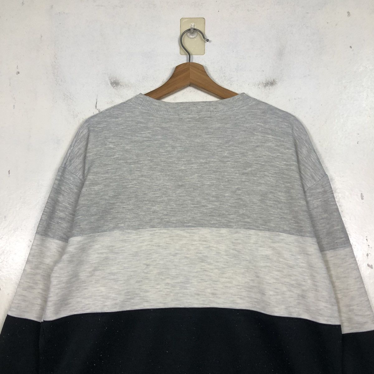 Japanese Brand 📌Vintage Sweatshirt Rudolf Valentino Big Logo Size US M / EU 48-50 / 2 - 11 Thumbnail