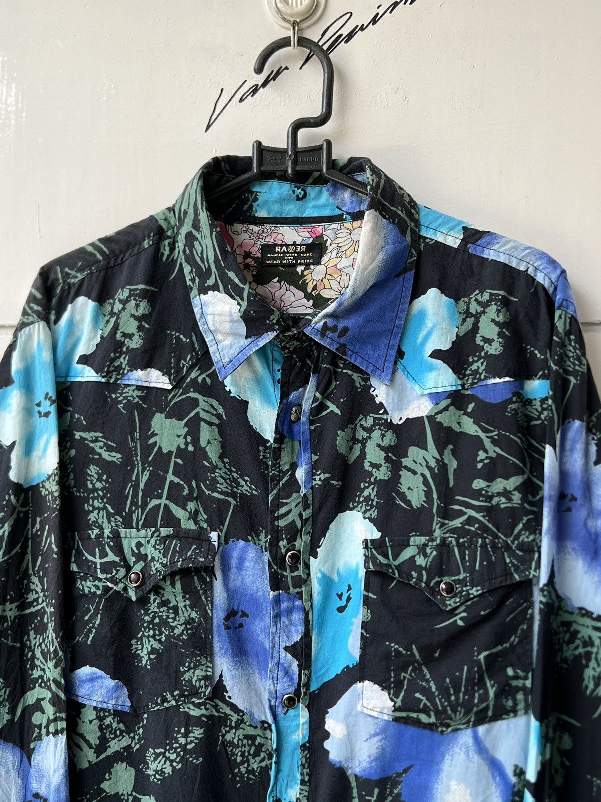Other RARE Wear With Pride Flower Motive Shirt Size US M / EU 48-50 / 2 - 3 Thumbnail