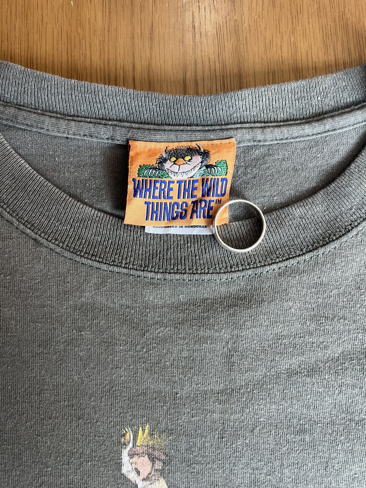Universal Studios Vintage WHERE THE WILD THINGS ARE 00’s Universal Tshirt Size US XL / EU 56 / 4 - 4 Thumbnail