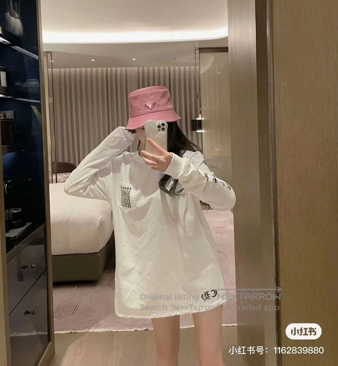 Prada Prada Pink Triangle Logo Bucket Hat. Size ONE SIZE - 7 Thumbnail