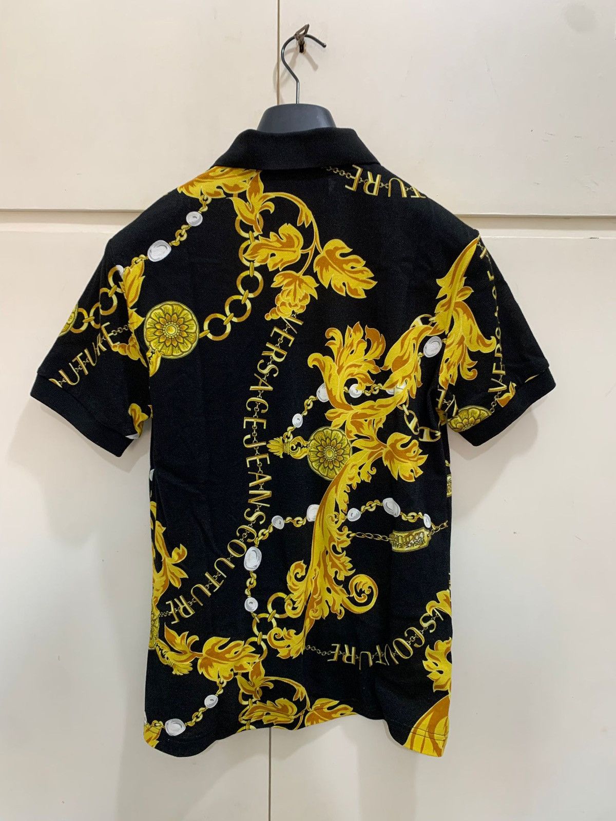 Versace Jeans Couture Print Chain Polo Couture Versace Jeans Culture size S new Size US S / EU 44-46 / 1 - 12 Thumbnail