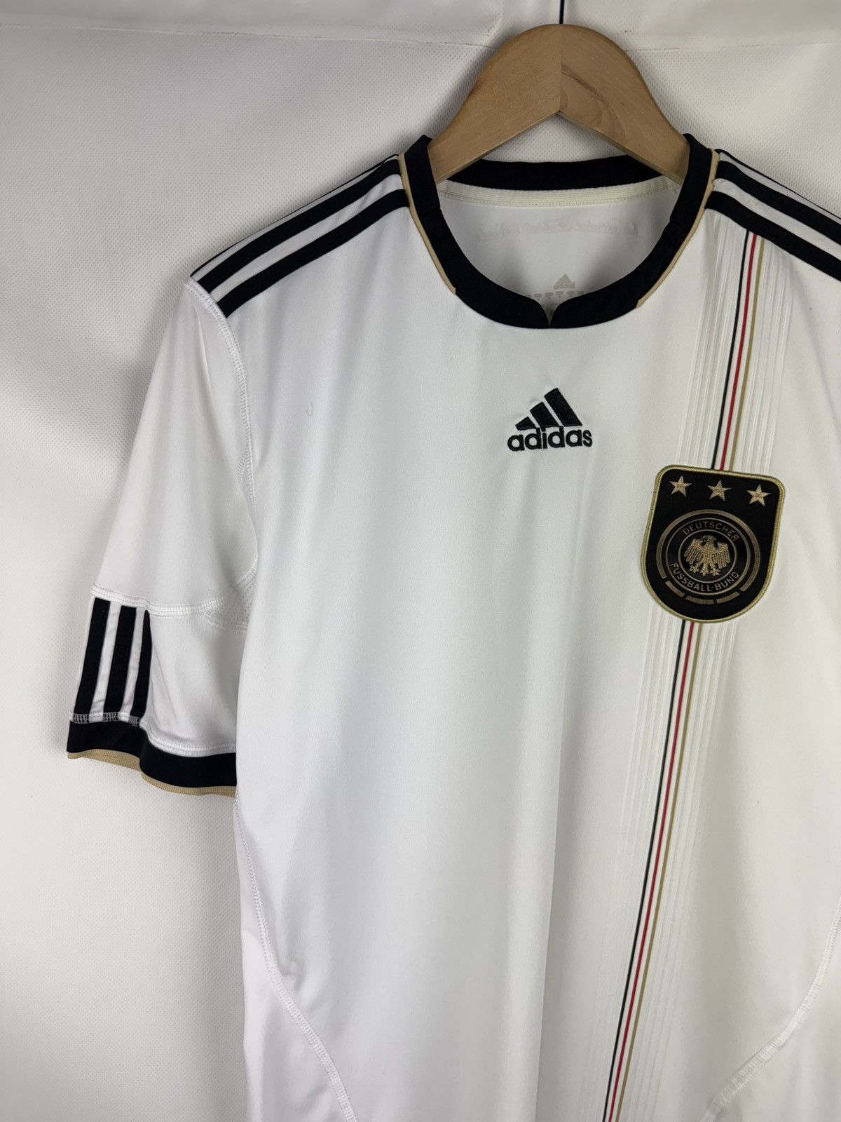 Adidas Adidas Germany 2010 2011 Home Soccer Jersey Shirt P41477 Size US M / EU 48-50 / 2 - 4 Thumbnail