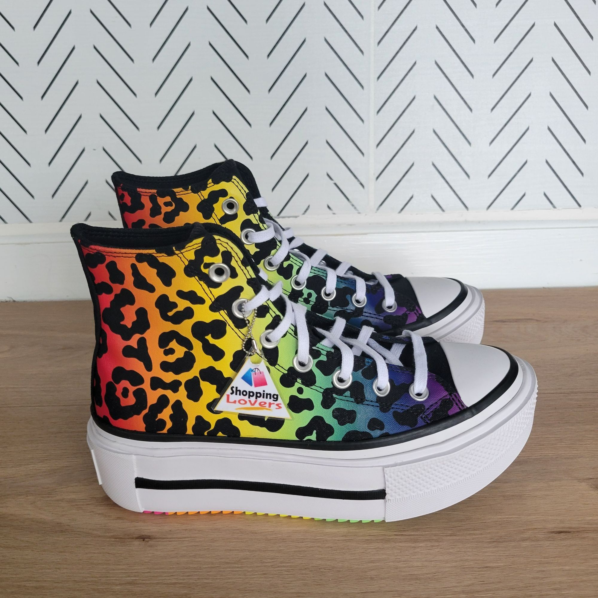 ⭐Converse Chuck Taylor Lift Platform Pride Sz Men's Shoes