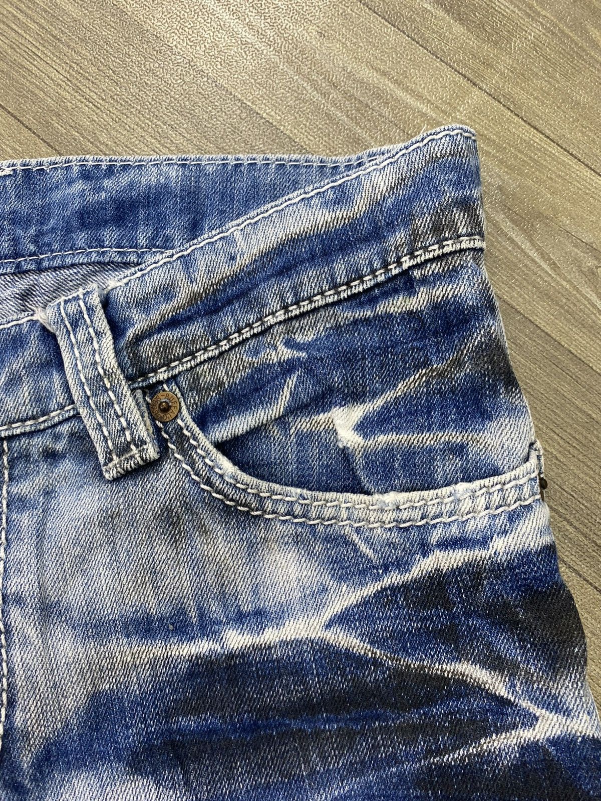BUFFALO BOBS Buffalo Bobs Clawmark Curve Distressed Mudwash Flared Jeans Size US 32 / EU 48 - 10 Thumbnail