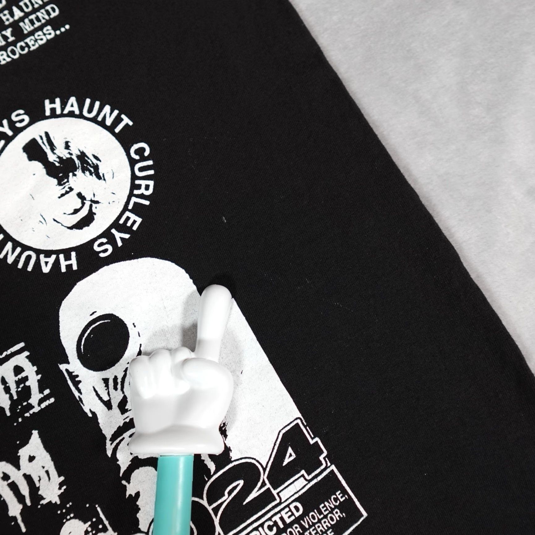 Vintage VINTAGE The Curleys Haunt Haunted House T-Shirt Mens M Horror Black Size US M / EU 48-50 / 2 - 4 Thumbnail