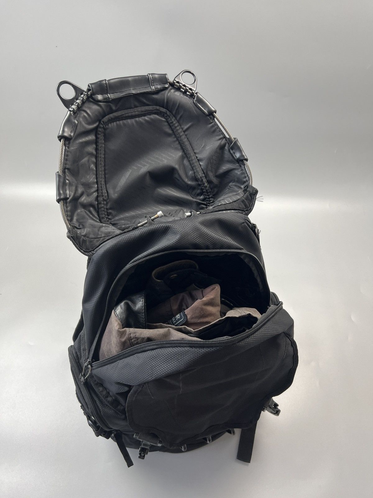 Oakley Vintage Oakley Y2K Icon Kitchen Sink Backpack (Y0508) Size ONE SIZE - 12 Thumbnail